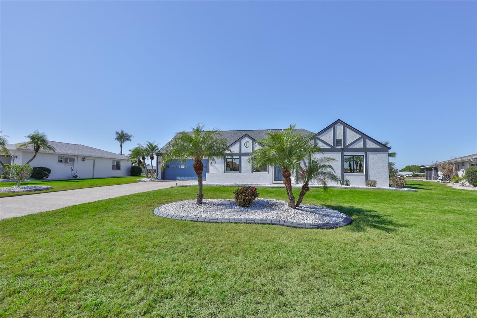 405 BLACKHAWK CIR, SUN CITY CENTER, FL, 33573