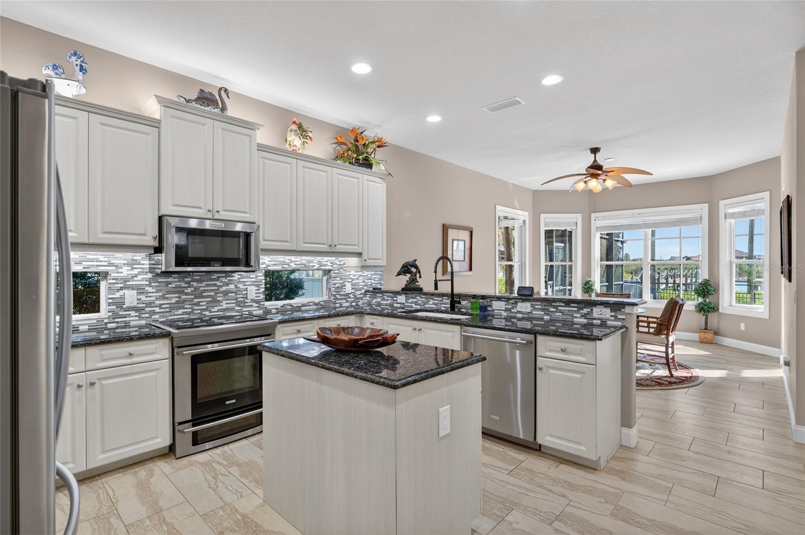 83 S RIVERWALK DR, PALM COAST, FL, 32137