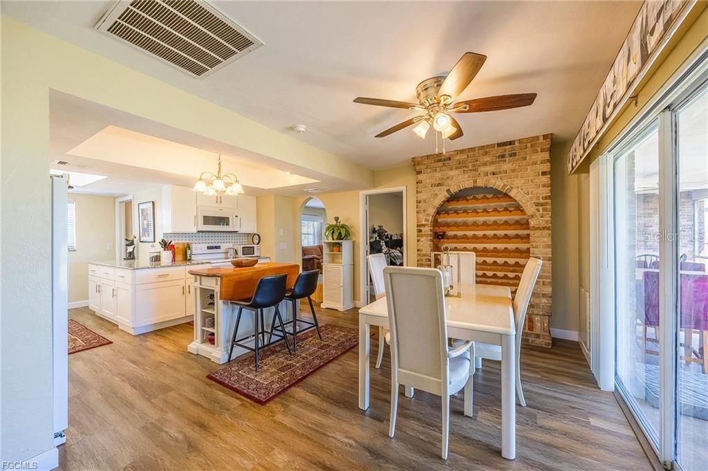 238 SE 9TH TER, CAPE CORAL, FL, 33990