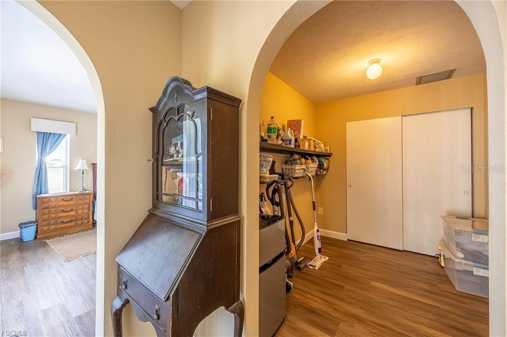 238 SE 9TH TER, CAPE CORAL, FL, 33990
