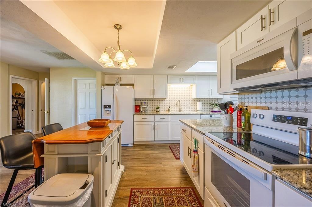 238 SE 9TH TER, CAPE CORAL, FL, 33990