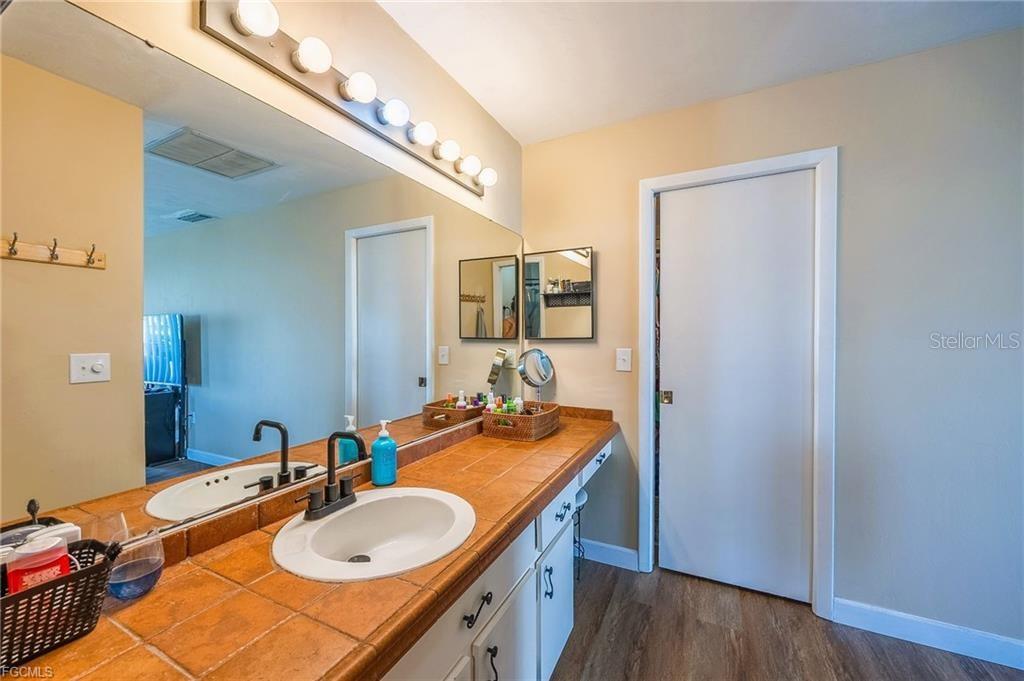 238 SE 9TH TER, CAPE CORAL, FL, 33990