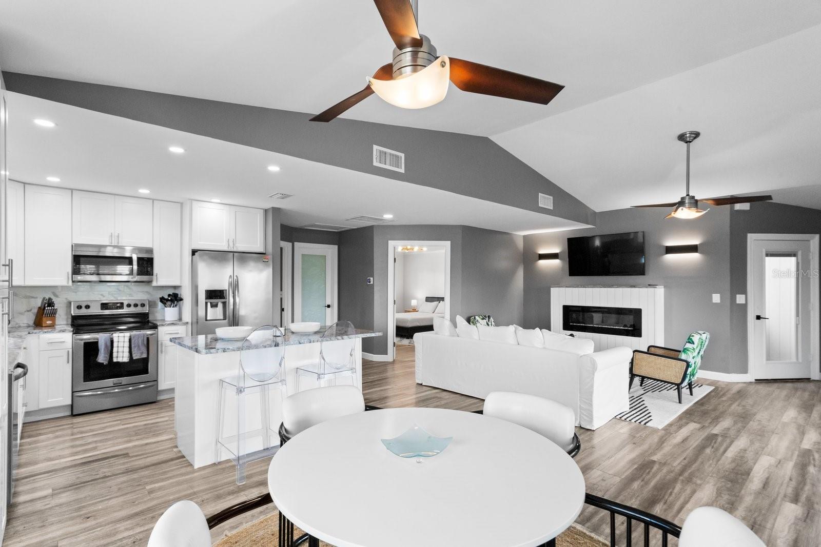 3401 MANATEE DR SE, ST PETERSBURG, FL, 33705