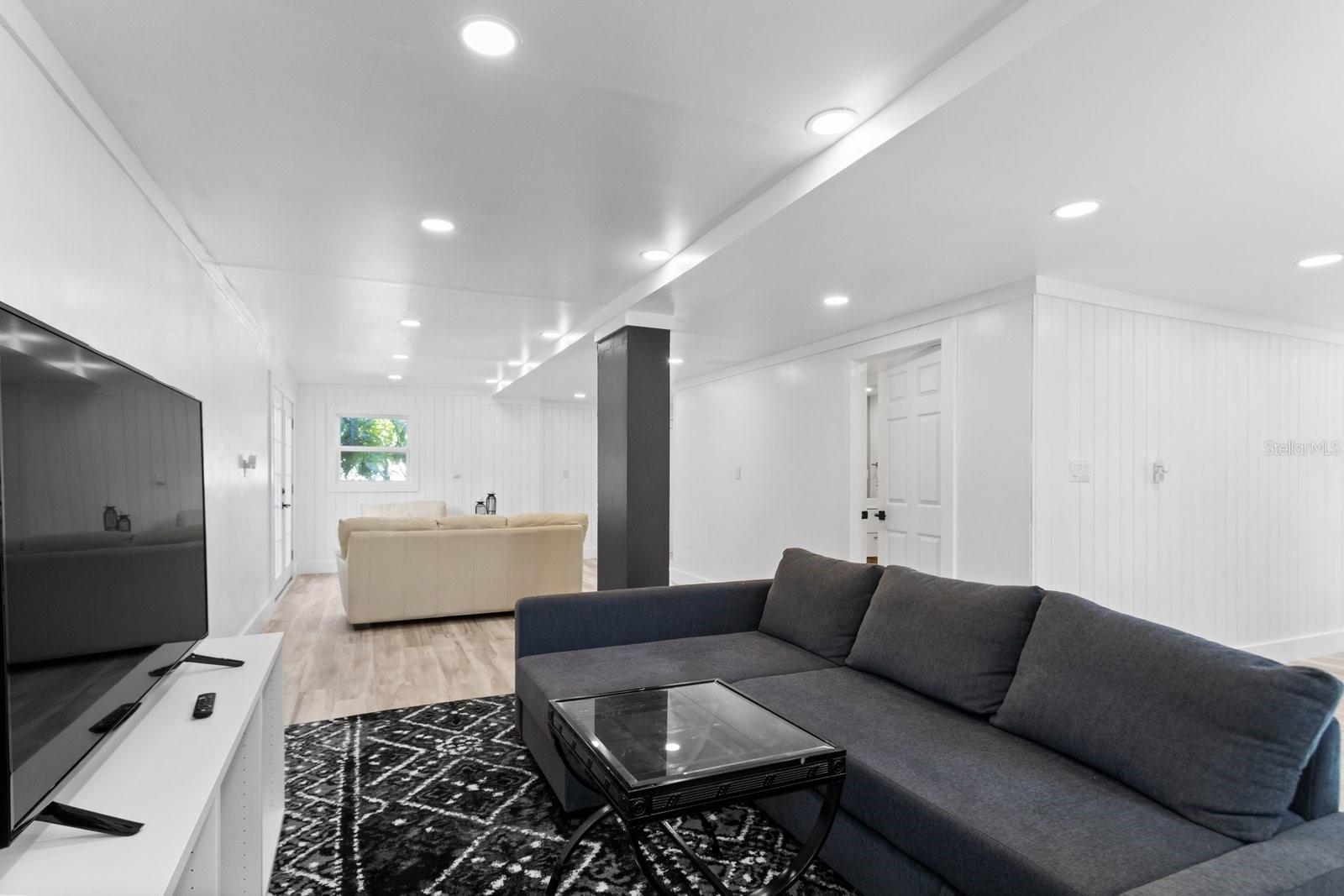 3401 MANATEE DR SE, ST PETERSBURG, FL, 33705