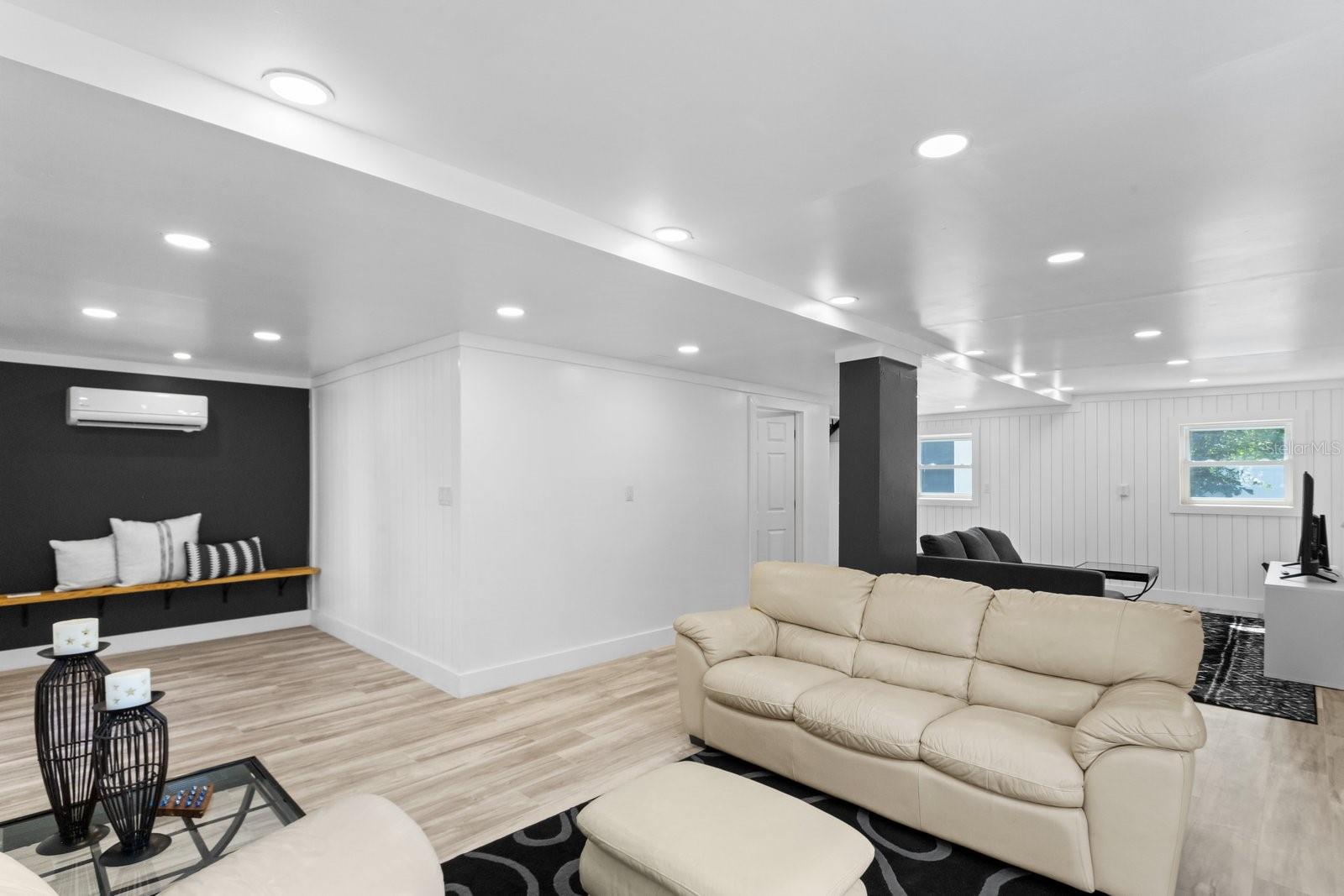 3401 MANATEE DR SE, ST PETERSBURG, FL, 33705