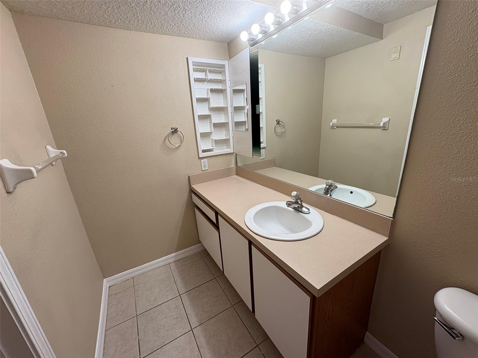 9610 SEADALE CT #102, RIVERVIEW, FL, 33578