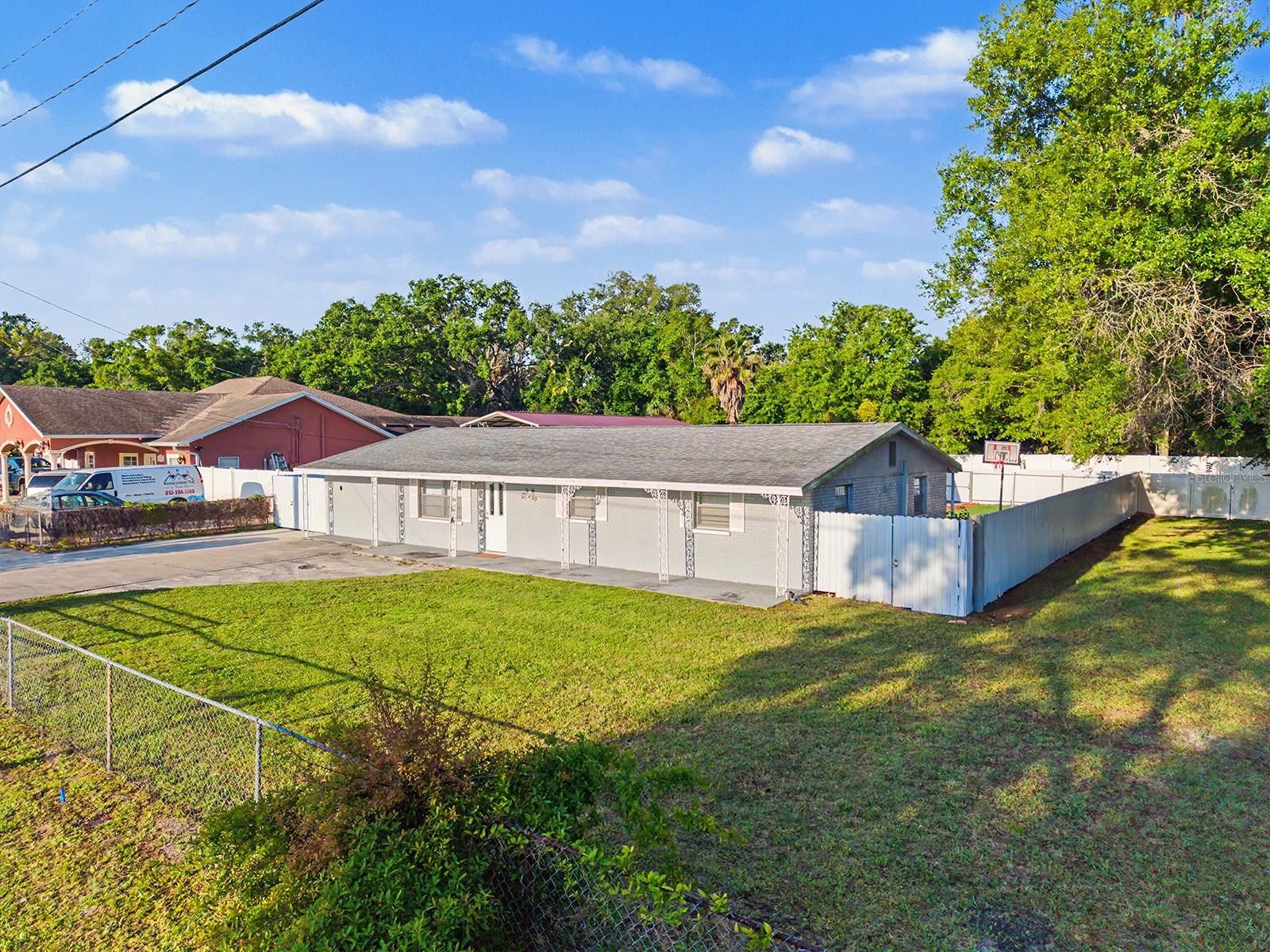 7012 CENTER CREEK DR, TAMPA, FL, 33615