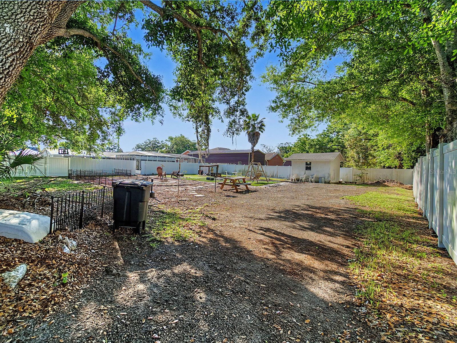 7012 CENTER CREEK DR, TAMPA, FL, 33615