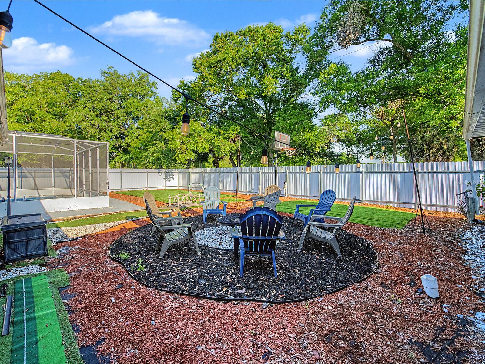 7012 CENTER CREEK DR, TAMPA, FL, 33615