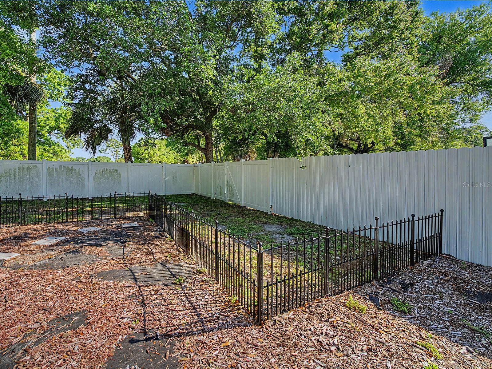 7012 CENTER CREEK DR, TAMPA, FL, 33615