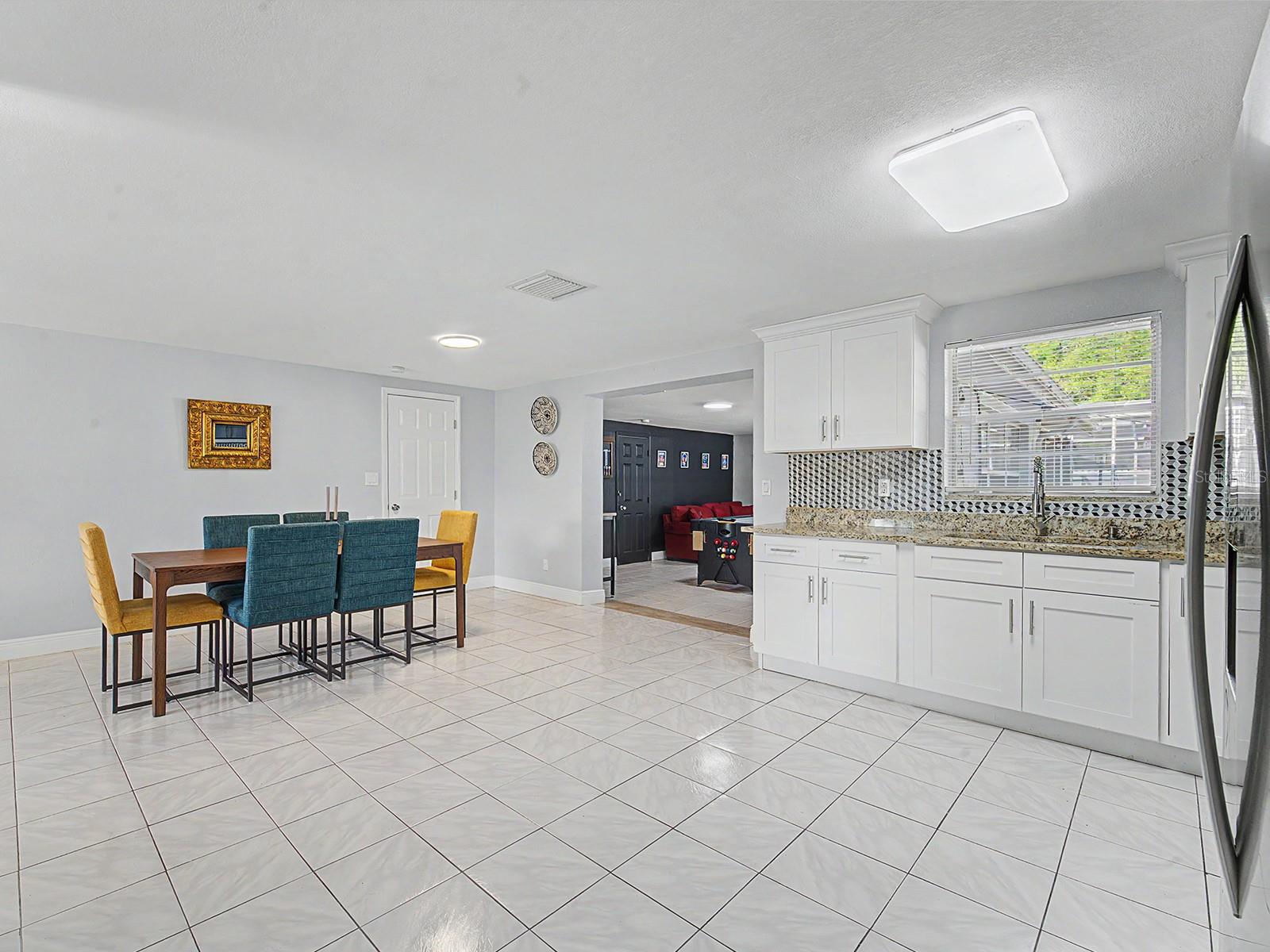 7012 CENTER CREEK DR, TAMPA, FL, 33615