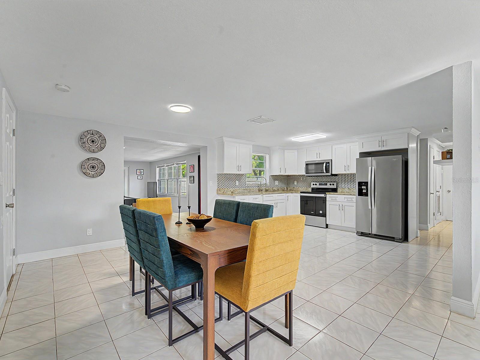 7012 CENTER CREEK DR, TAMPA, FL, 33615