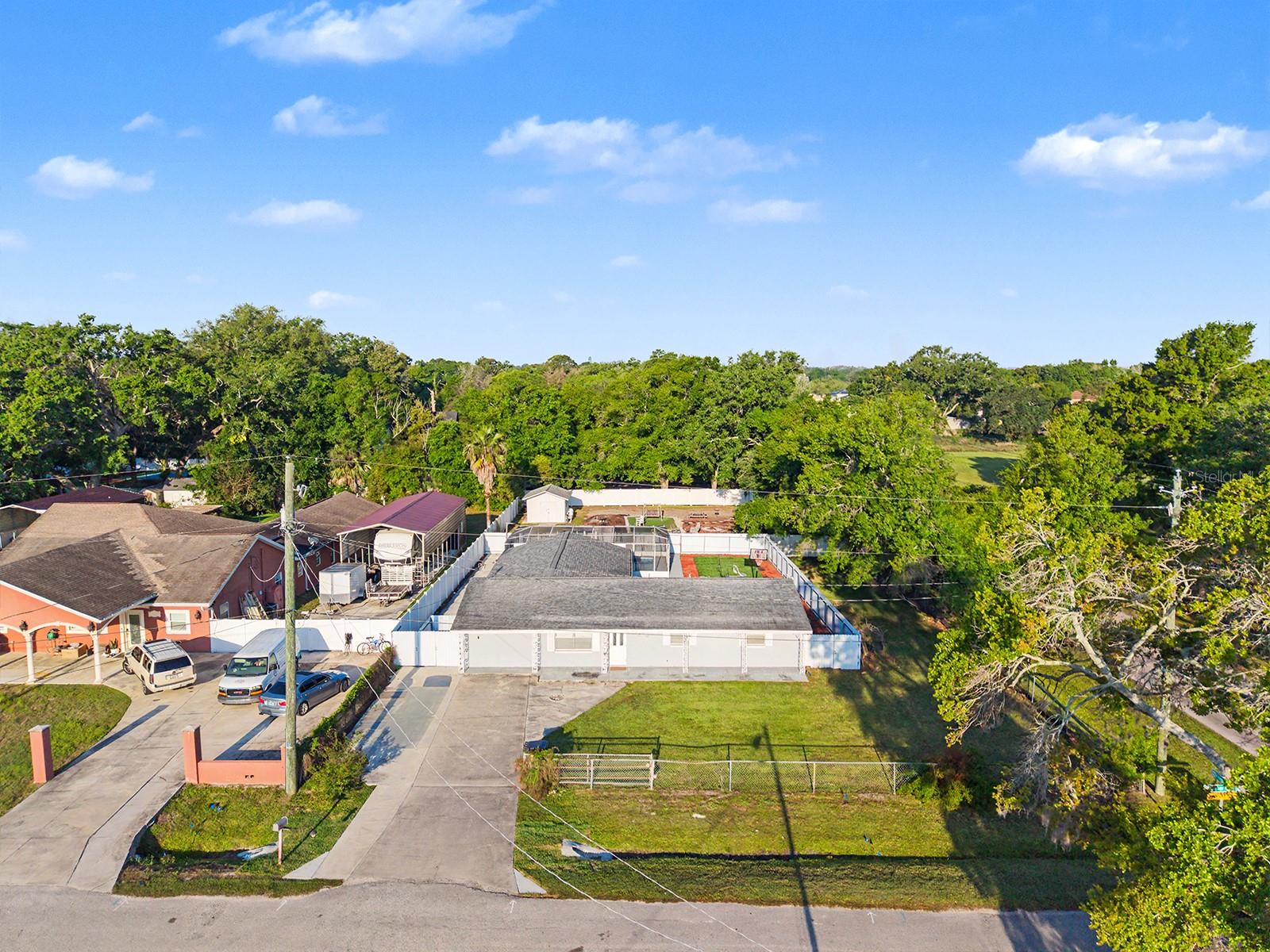 7012 CENTER CREEK DR, TAMPA, FL, 33615
