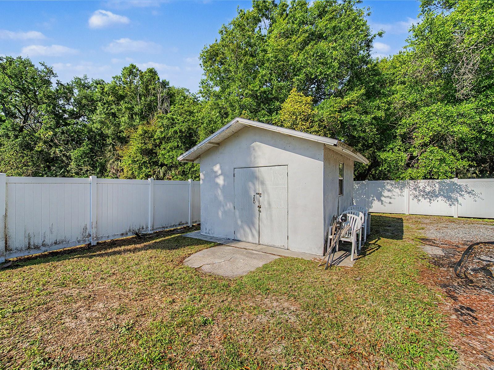 7012 CENTER CREEK DR, TAMPA, FL, 33615