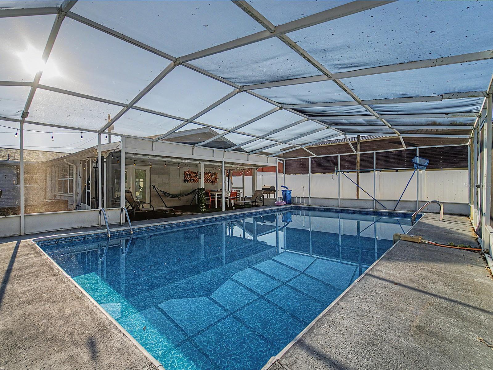 7012 CENTER CREEK DR, TAMPA, FL, 33615
