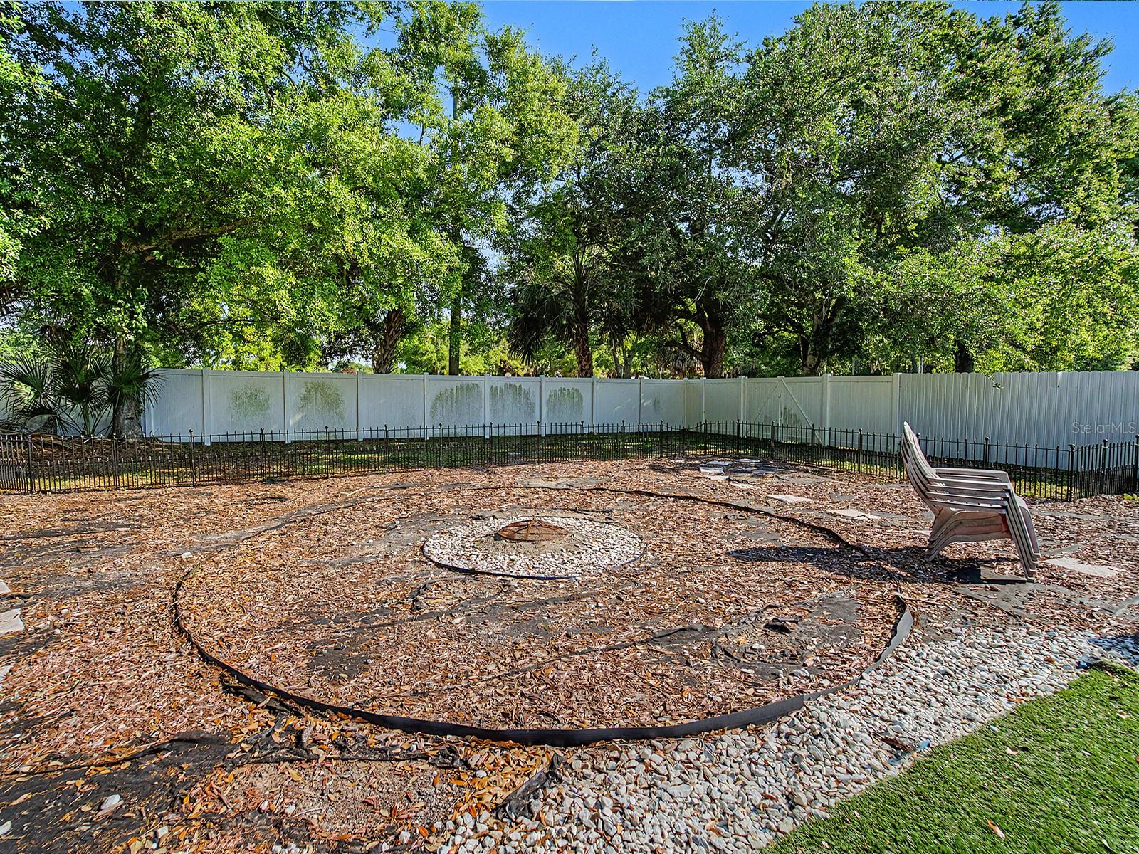 7012 CENTER CREEK DR, TAMPA, FL, 33615