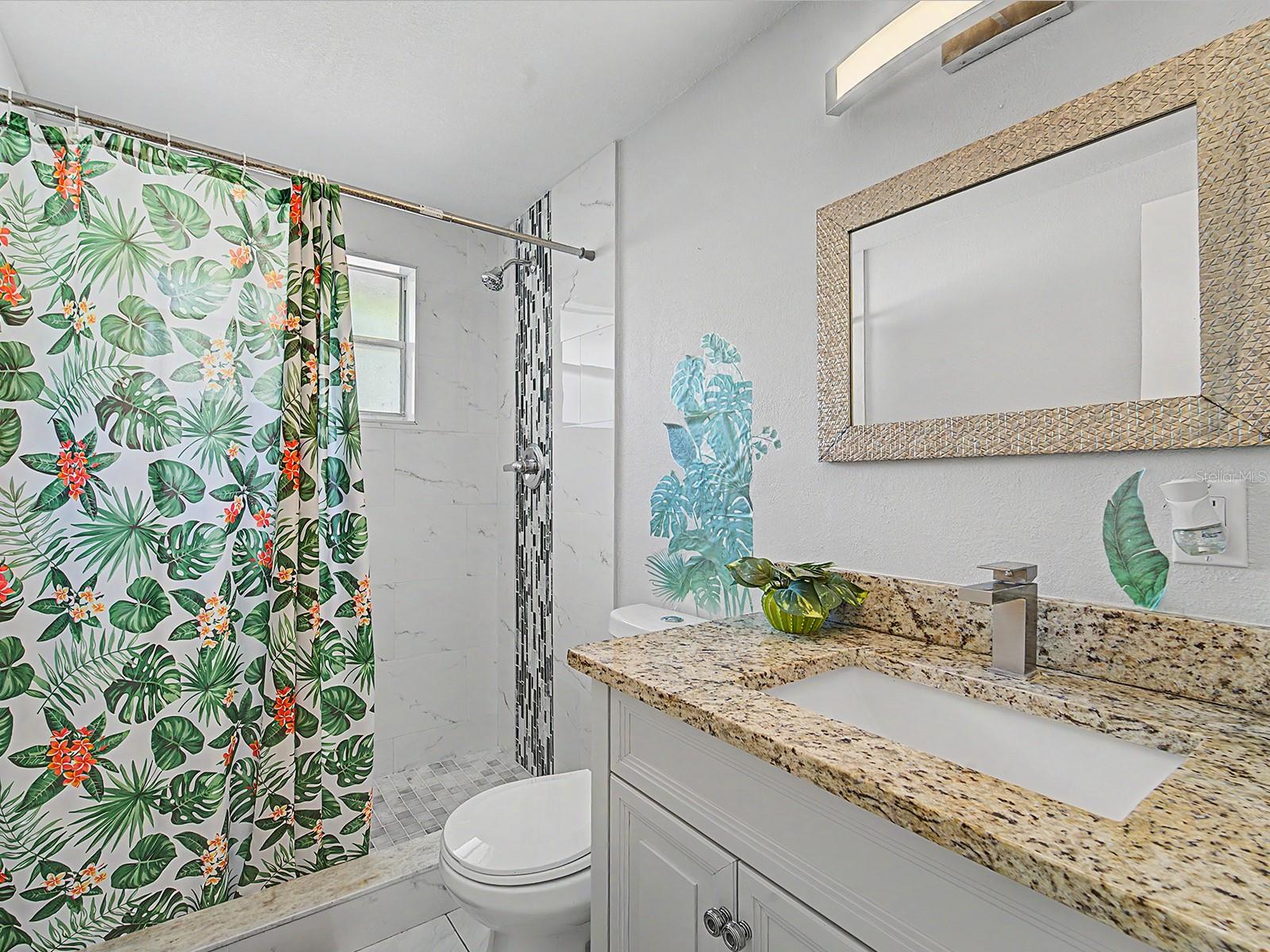7012 CENTER CREEK DR, TAMPA, FL, 33615