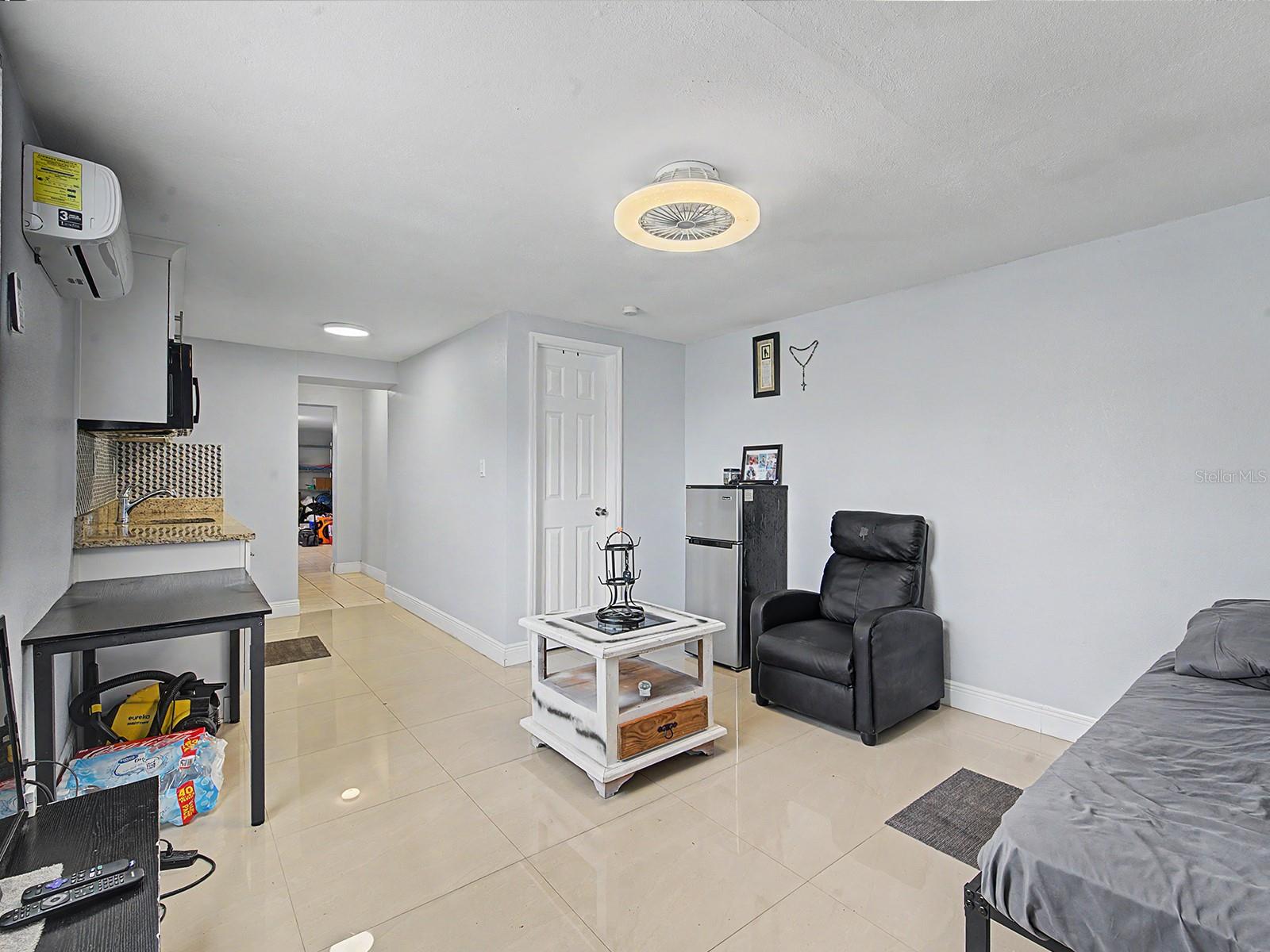 7012 CENTER CREEK DR, TAMPA, FL, 33615