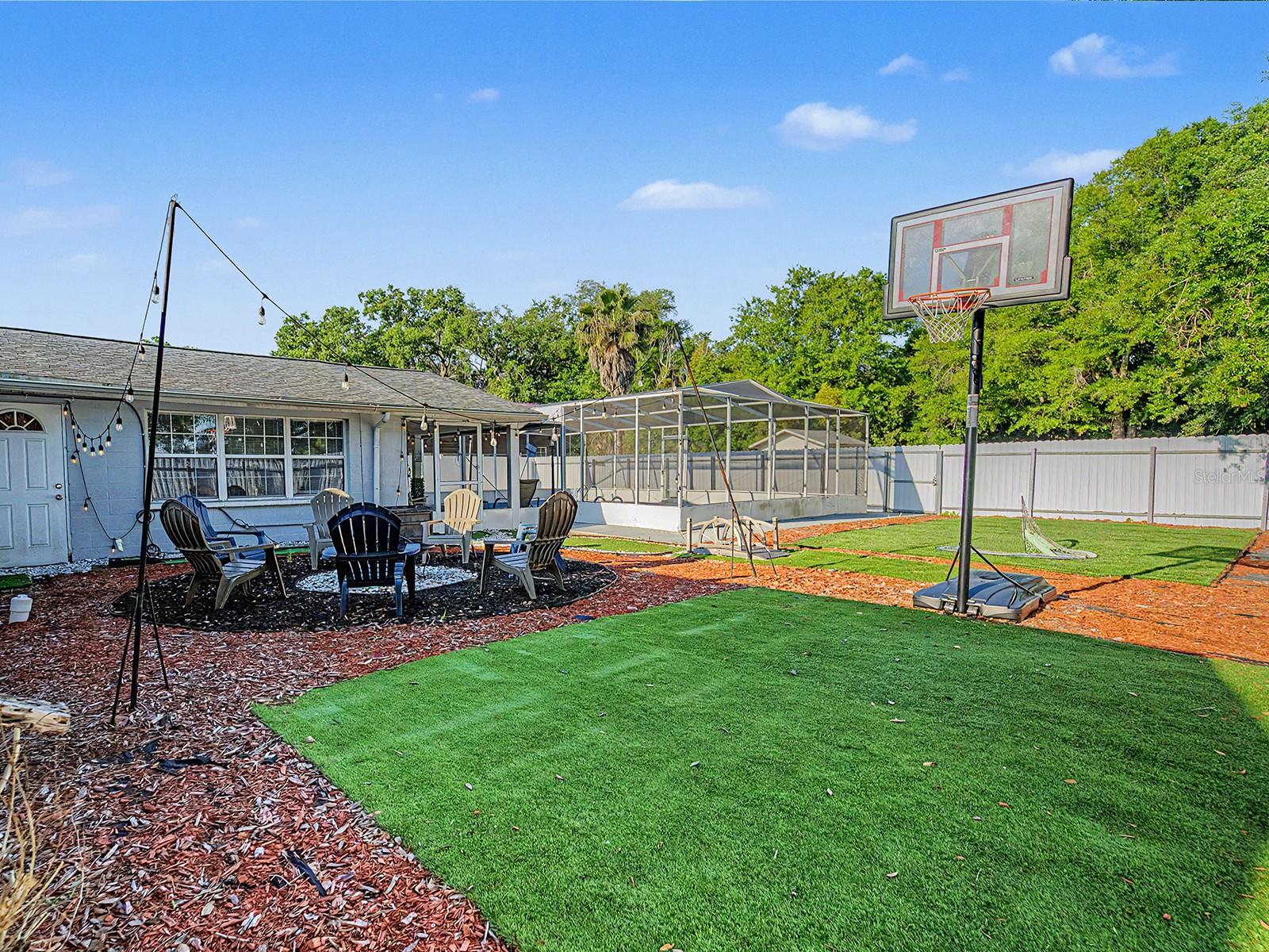 7012 CENTER CREEK DR, TAMPA, FL, 33615