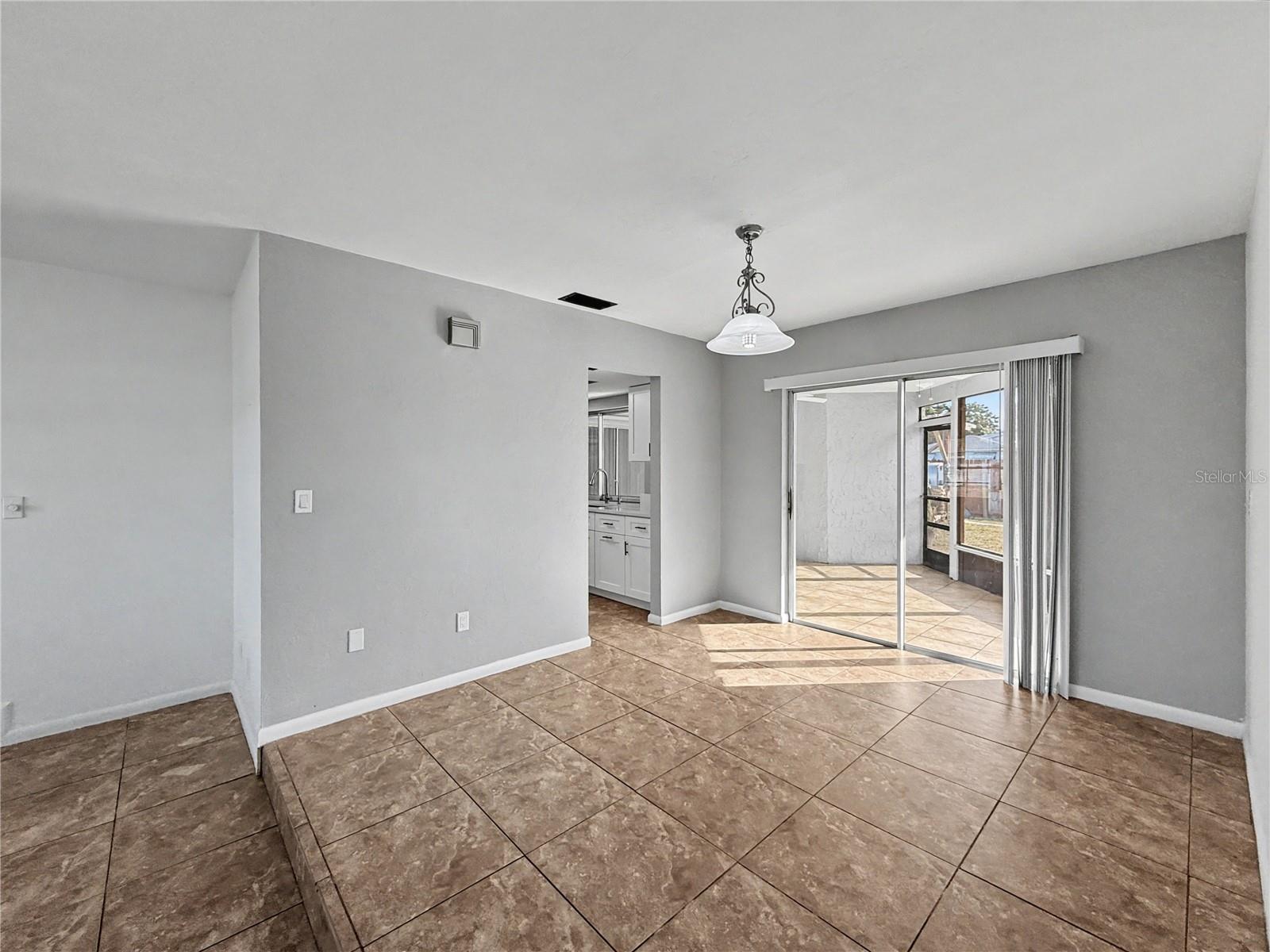 7658 LAUREL VALLEY RD, FORT MYERS, FL, 33967