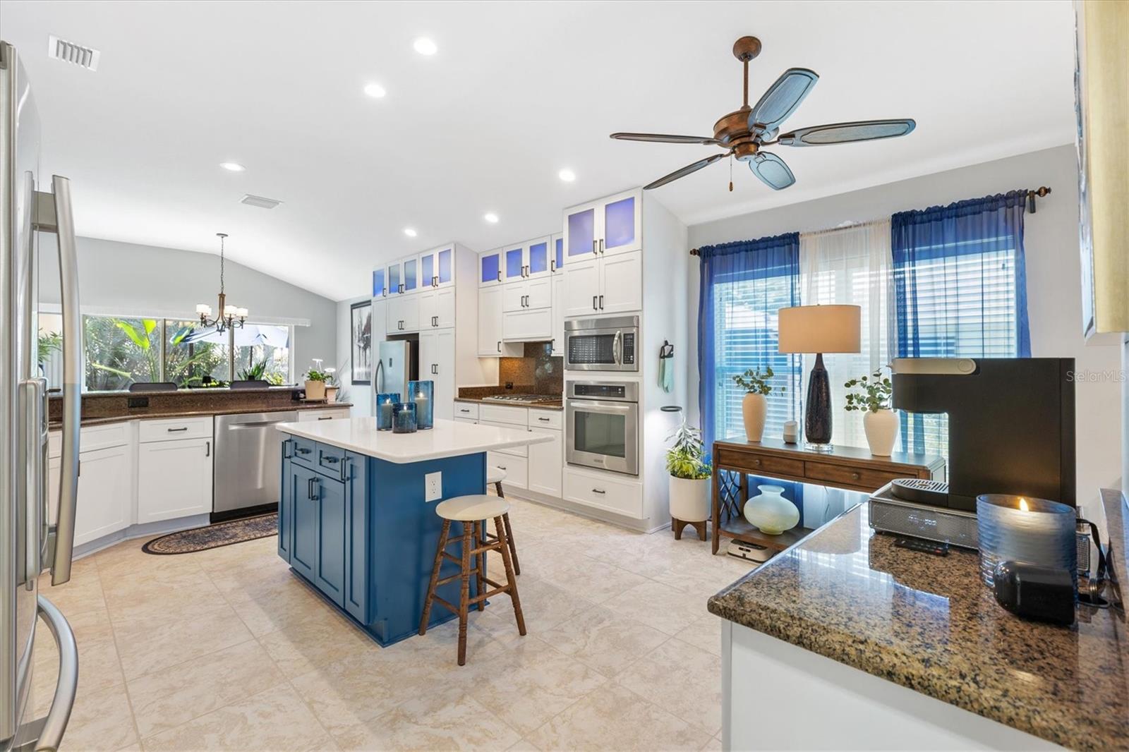 562 BRADFORD LOOP, THE VILLAGES, FL, 32163