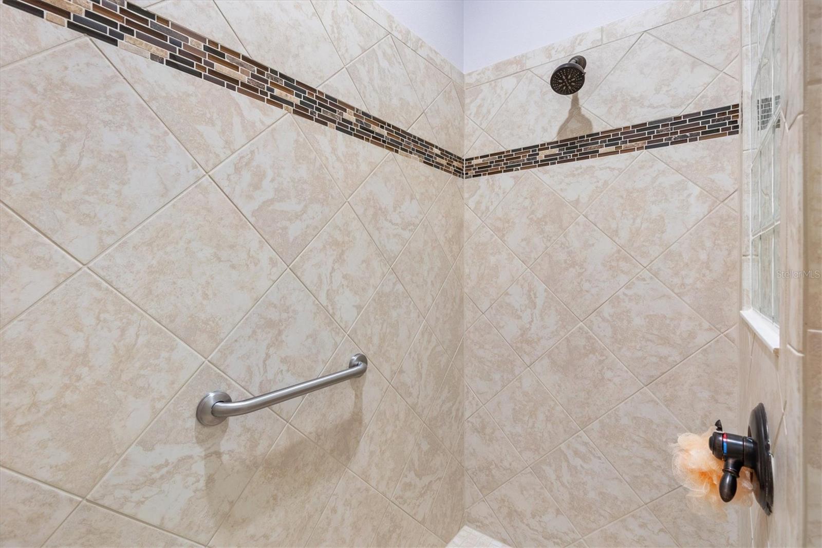 562 BRADFORD LOOP, THE VILLAGES, FL, 32163
