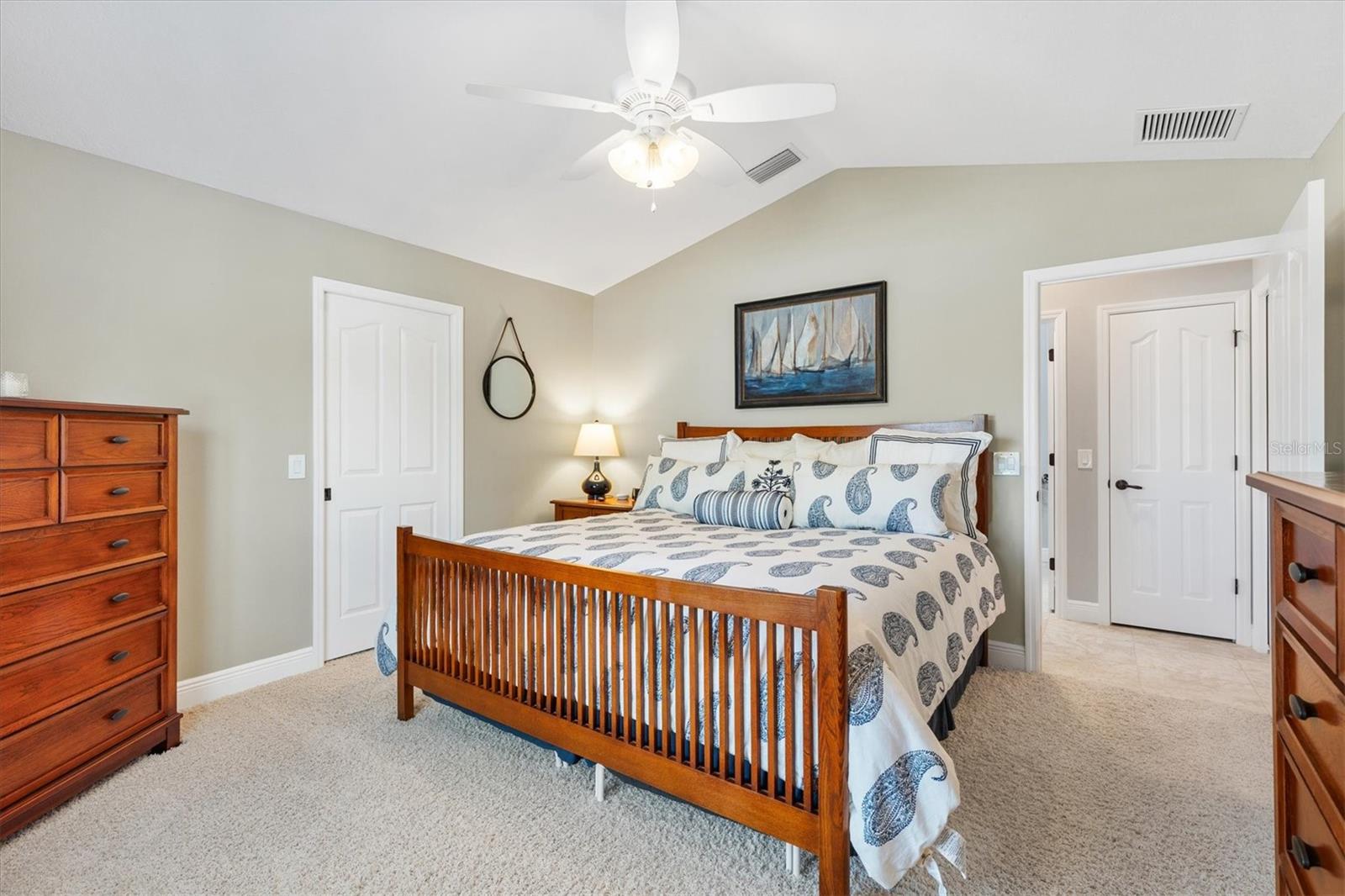 562 BRADFORD LOOP, THE VILLAGES, FL, 32163