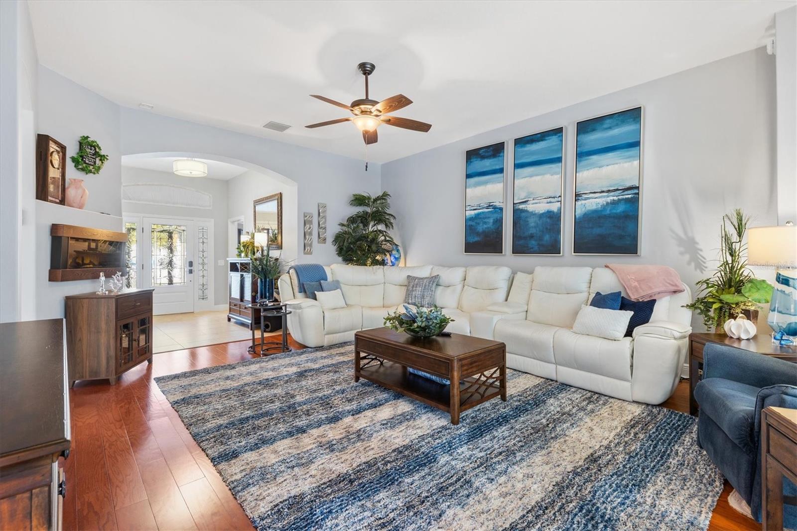 562 BRADFORD LOOP, THE VILLAGES, FL, 32163