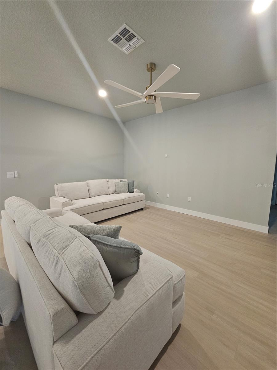 2410 LAKE TINY RD, DELTONA, FL, 32738