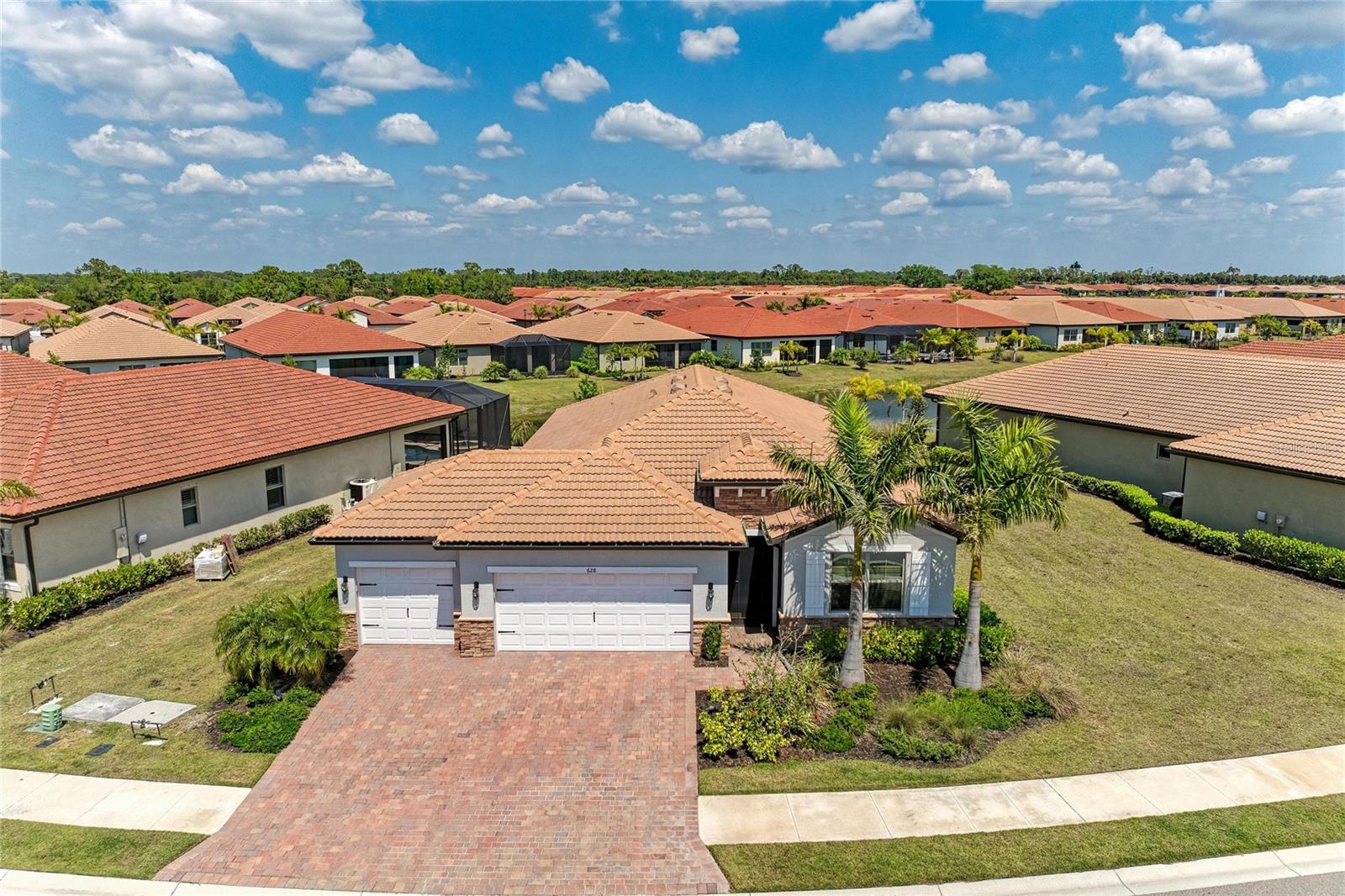 628 MARAVIYA BLVD, NOKOMIS, FL, 34275