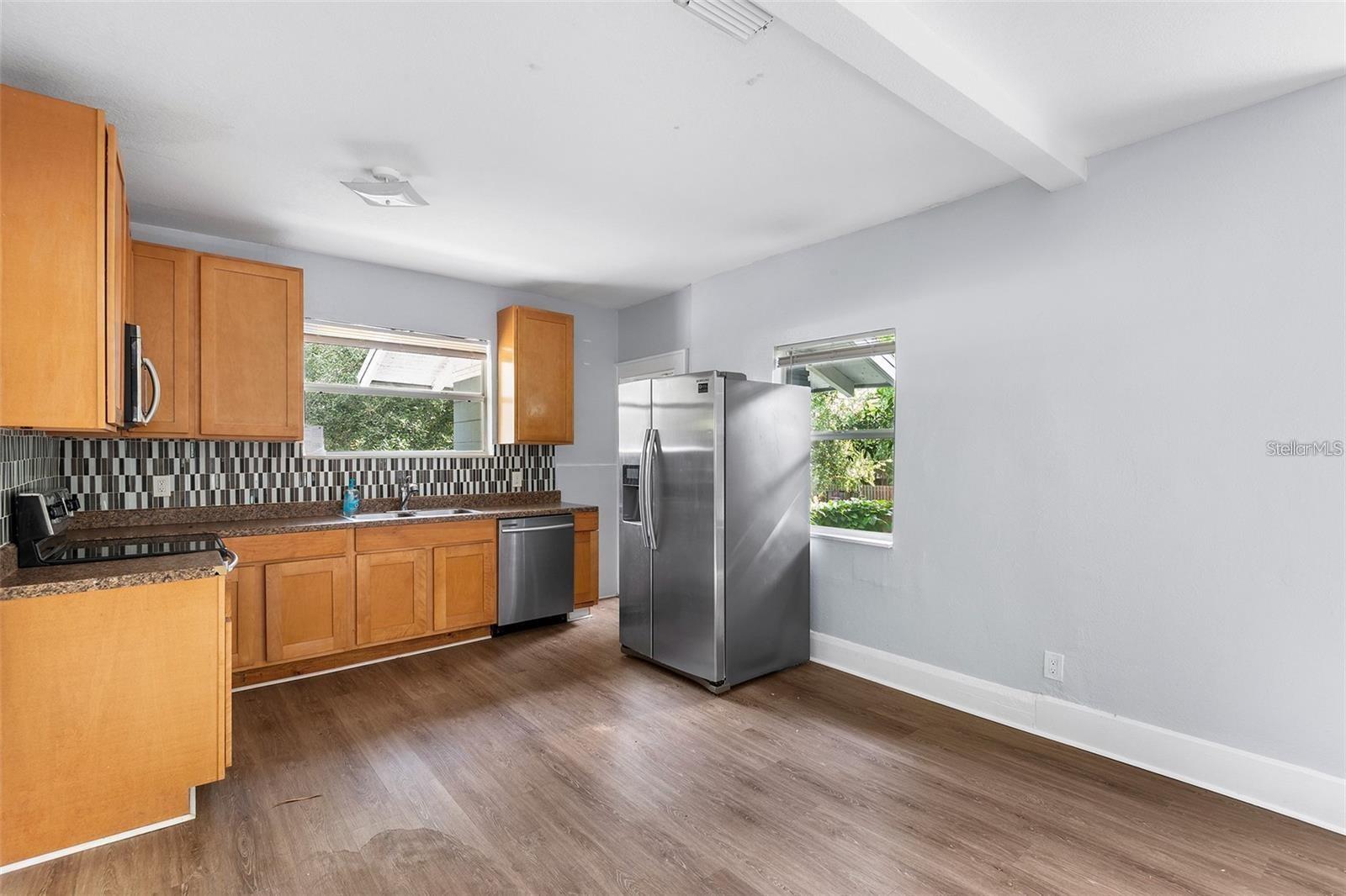 811 W AMELIA AVE, TAMPA, FL, 33602