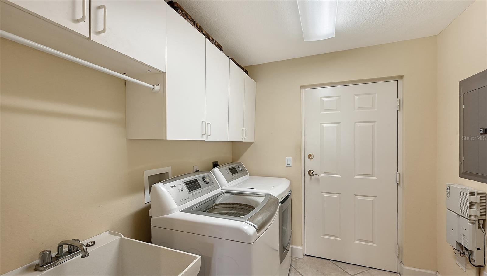 N6143541 Property Photo