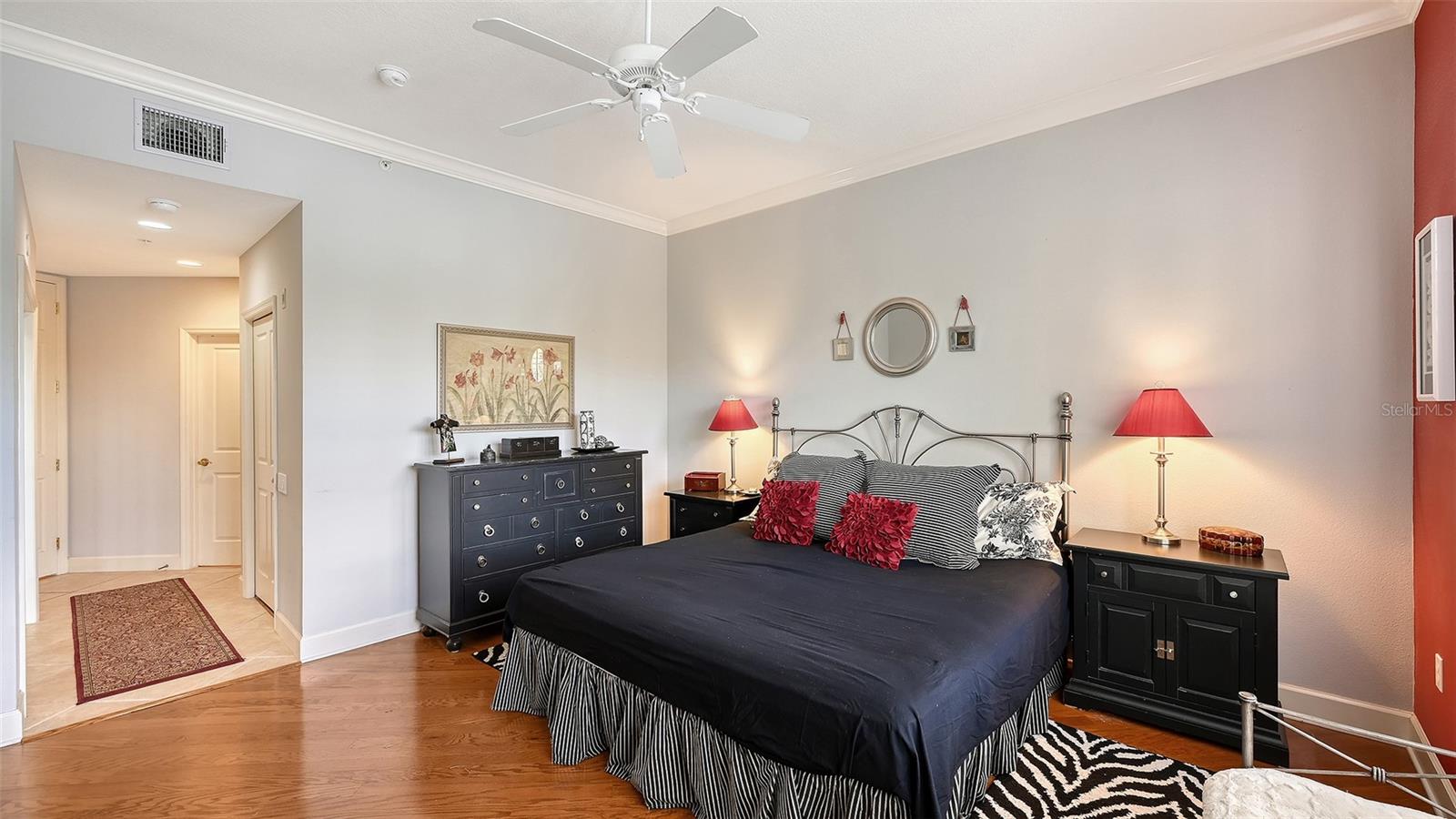 N6143541 Property Photo