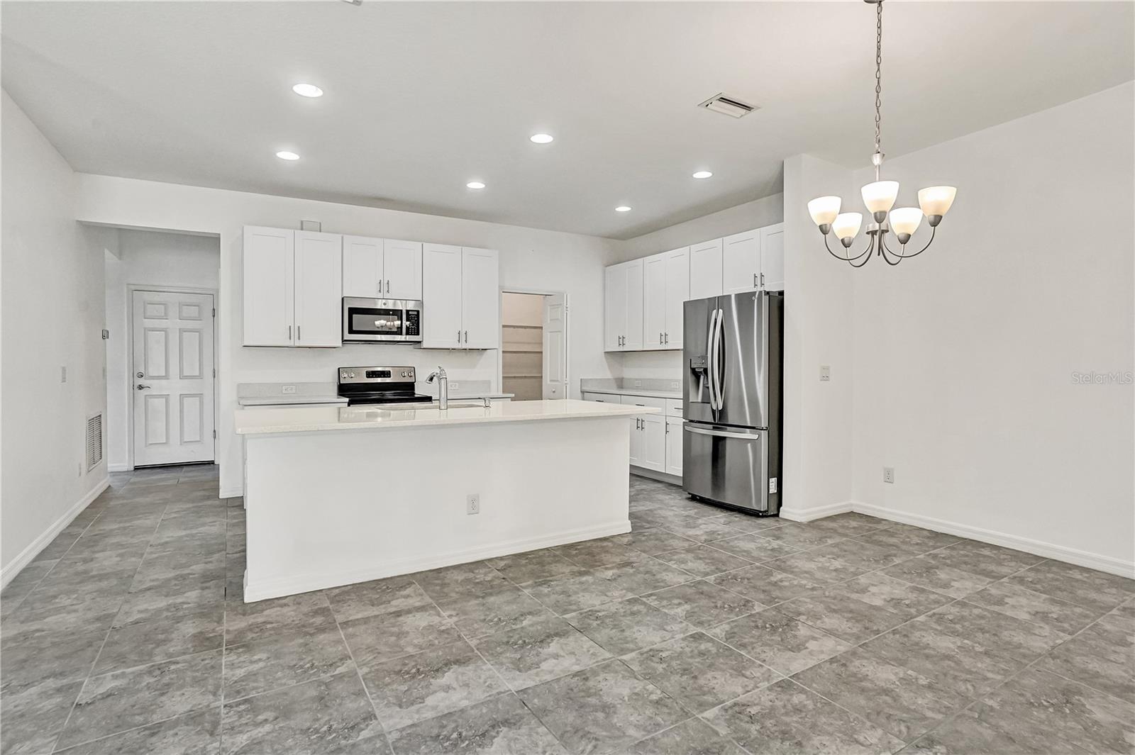 8544 CACHE DR, SARASOTA, FL, 34240