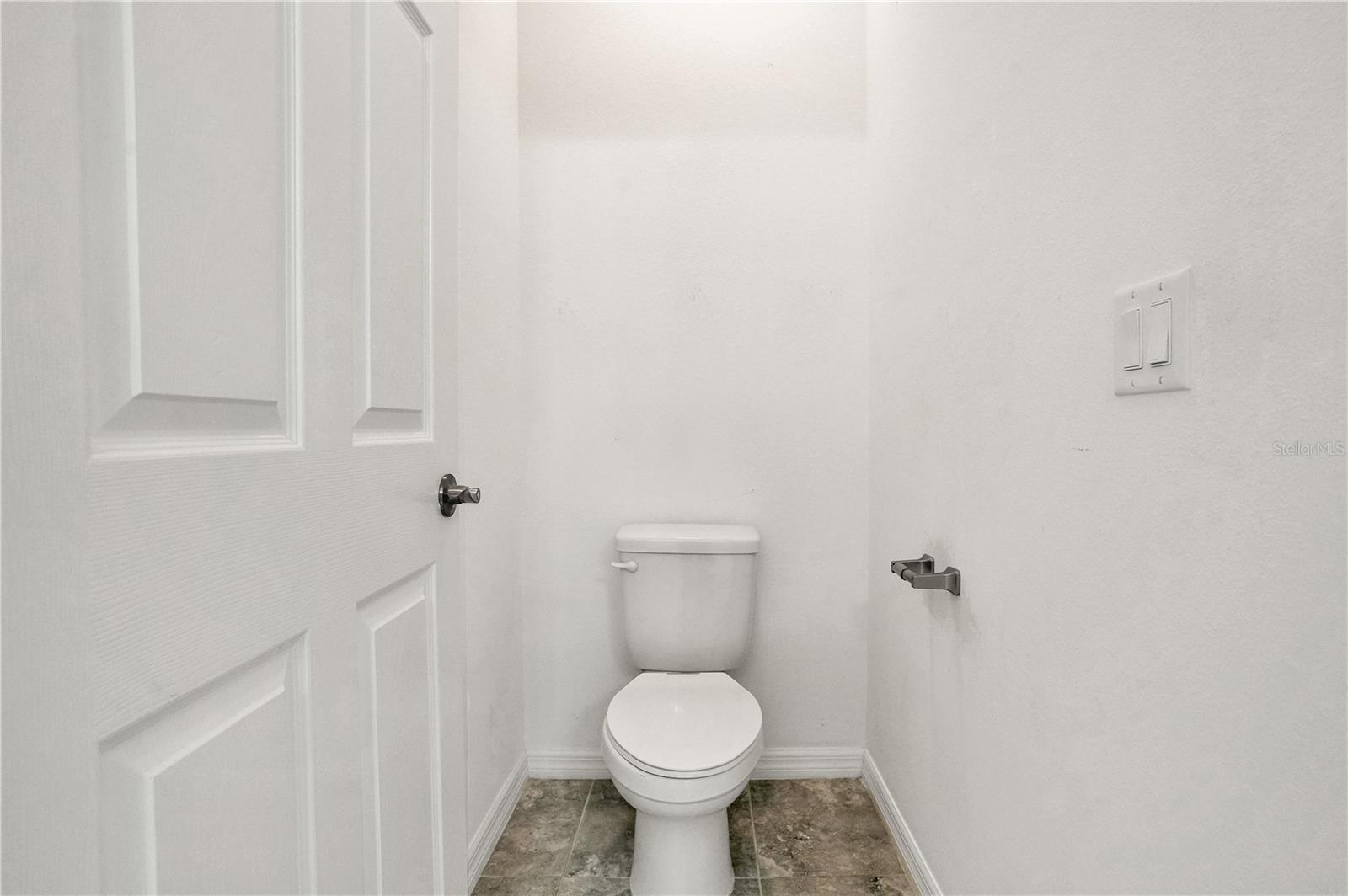 8544 CACHE DR, SARASOTA, FL, 34240