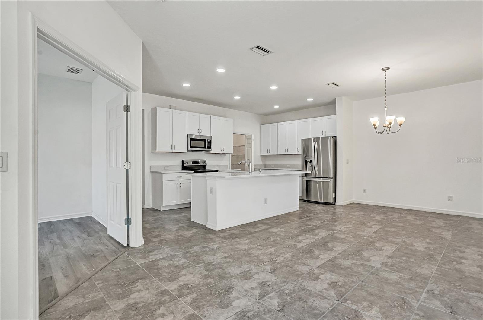 8544 CACHE DR, SARASOTA, FL, 34240