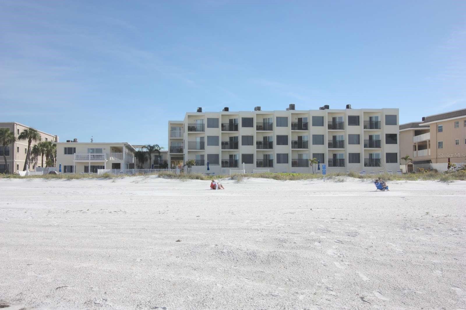 3200 GULF BLVD #201, BELLEAIR BEACH, FL, 33786
