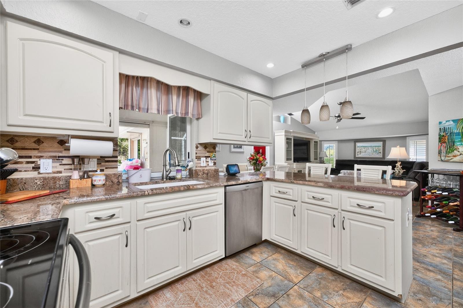 100 ANGOL ST, PUNTA GORDA, FL, 33983