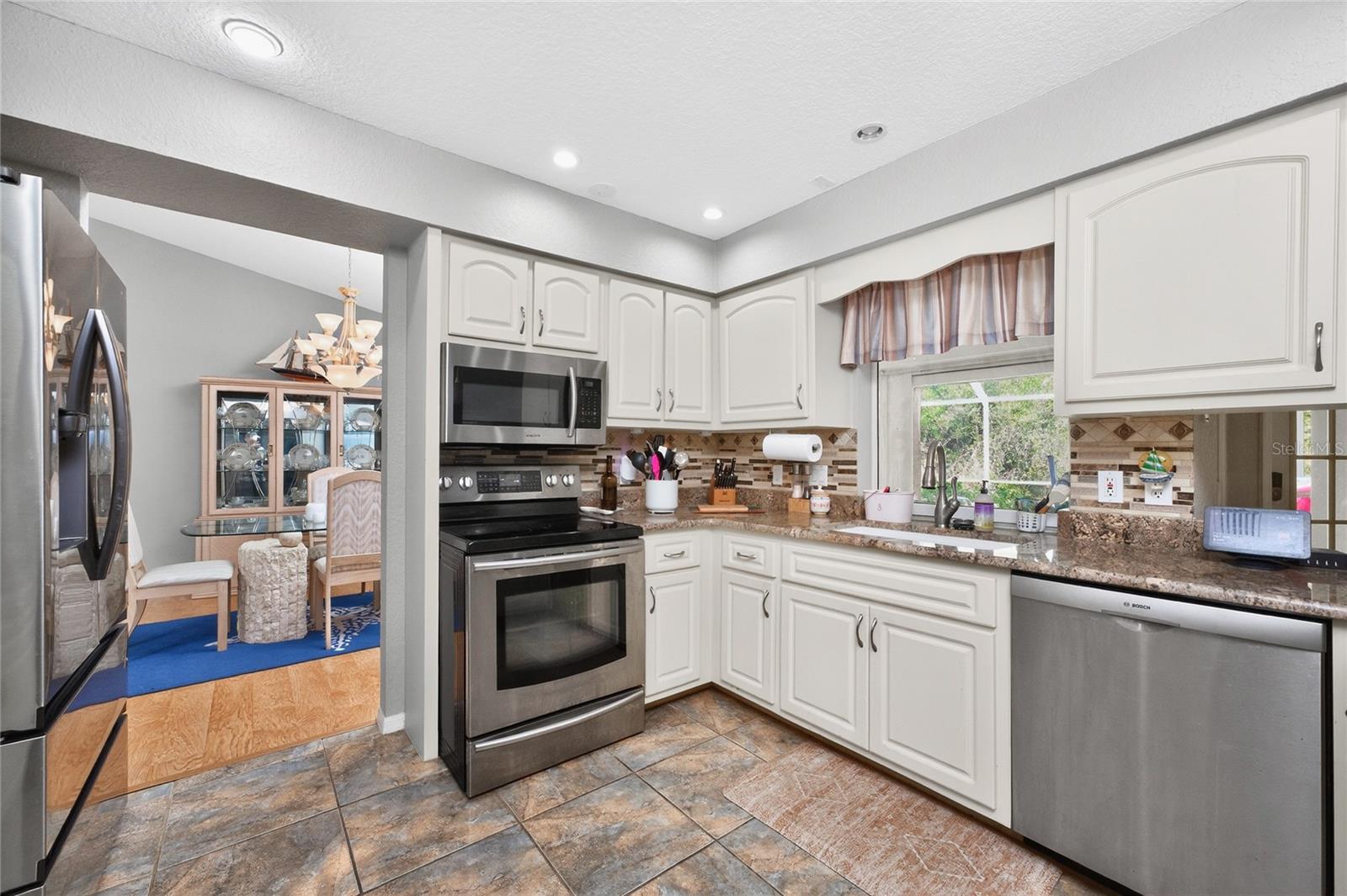100 ANGOL ST, PUNTA GORDA, FL, 33983