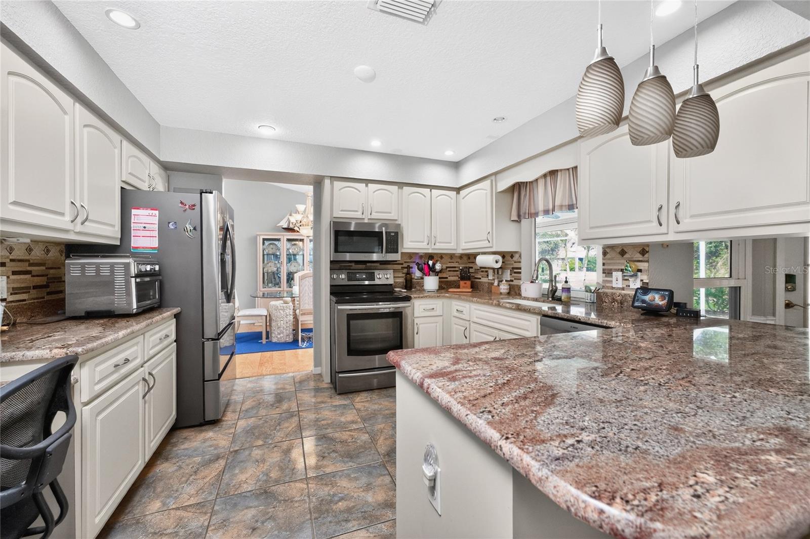 100 ANGOL ST, PUNTA GORDA, FL, 33983