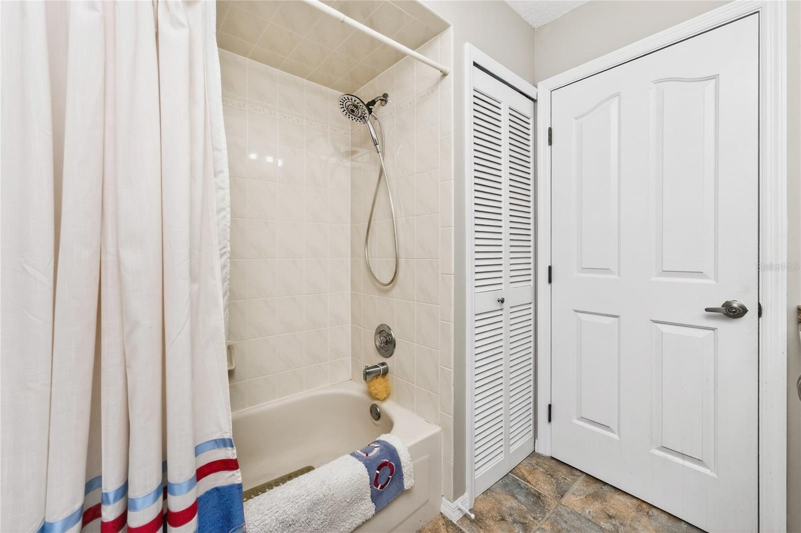 100 ANGOL ST, PUNTA GORDA, FL, 33983