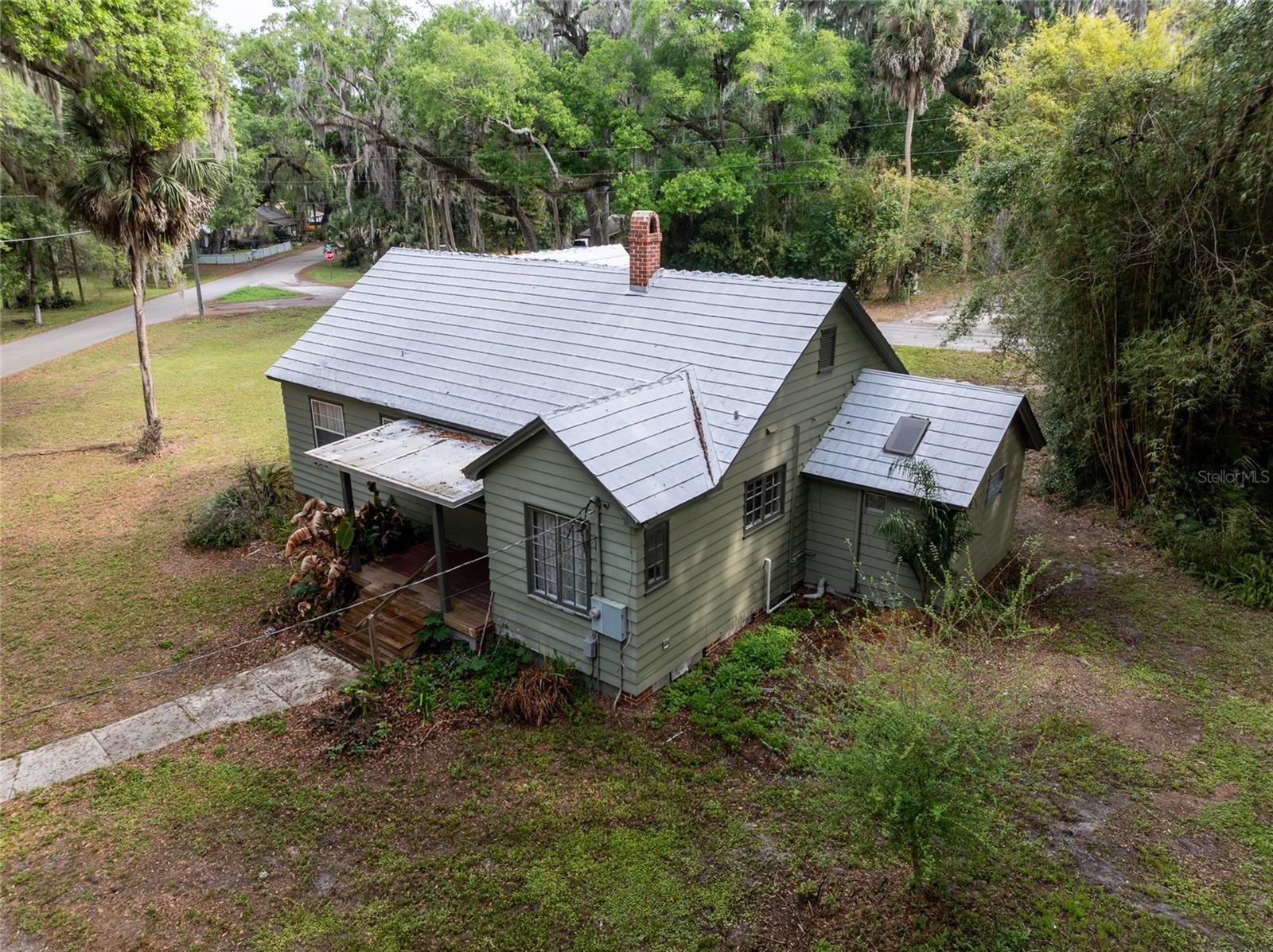 520 DESOTO AVE, DE LEON SPRINGS, FL, 32130