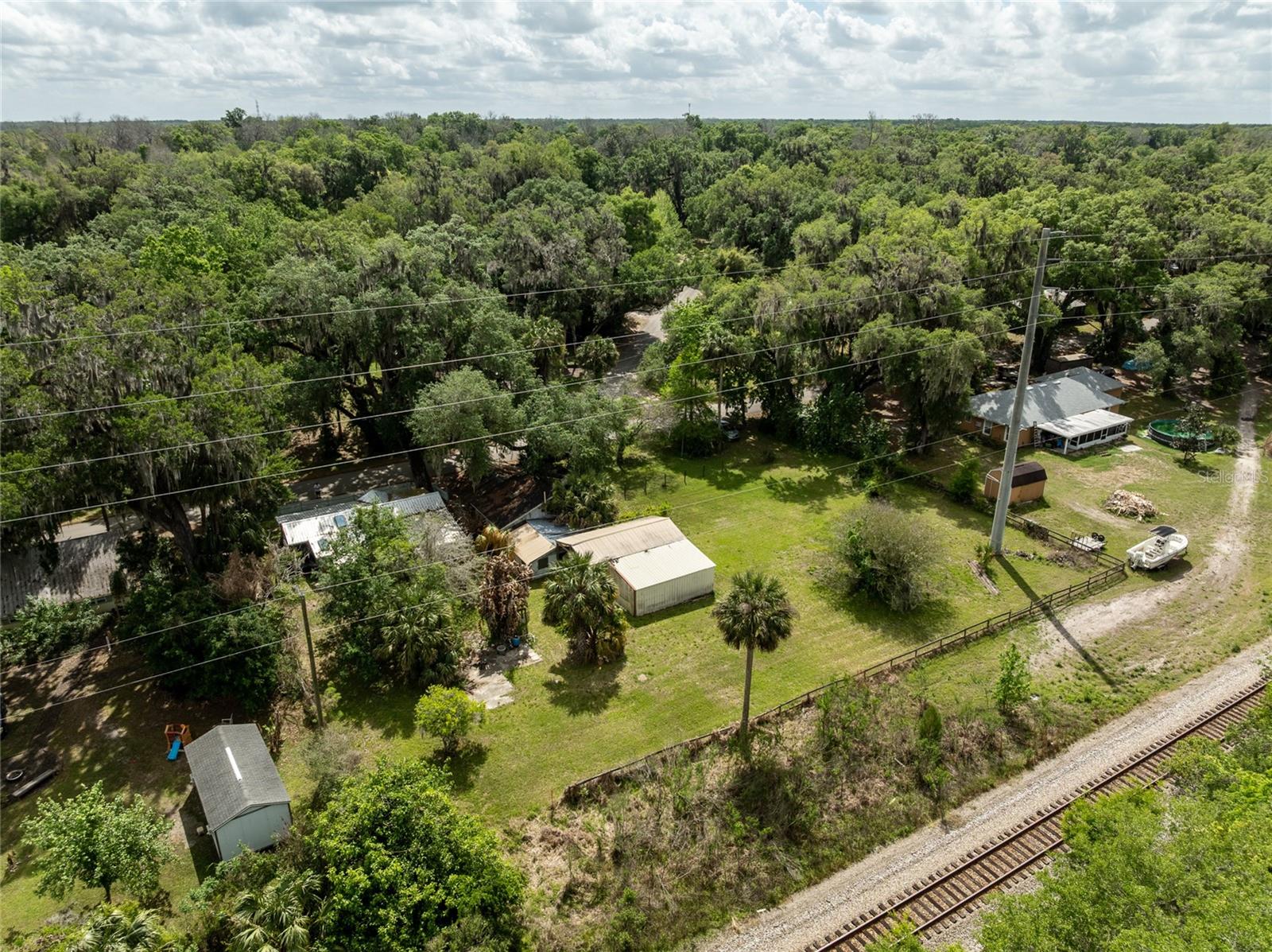 5560 PARK AVE, DE LEON SPRINGS, FL, 32130