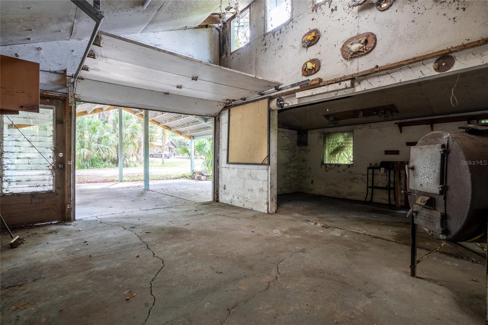 5560 PARK AVE, DE LEON SPRINGS, FL, 32130