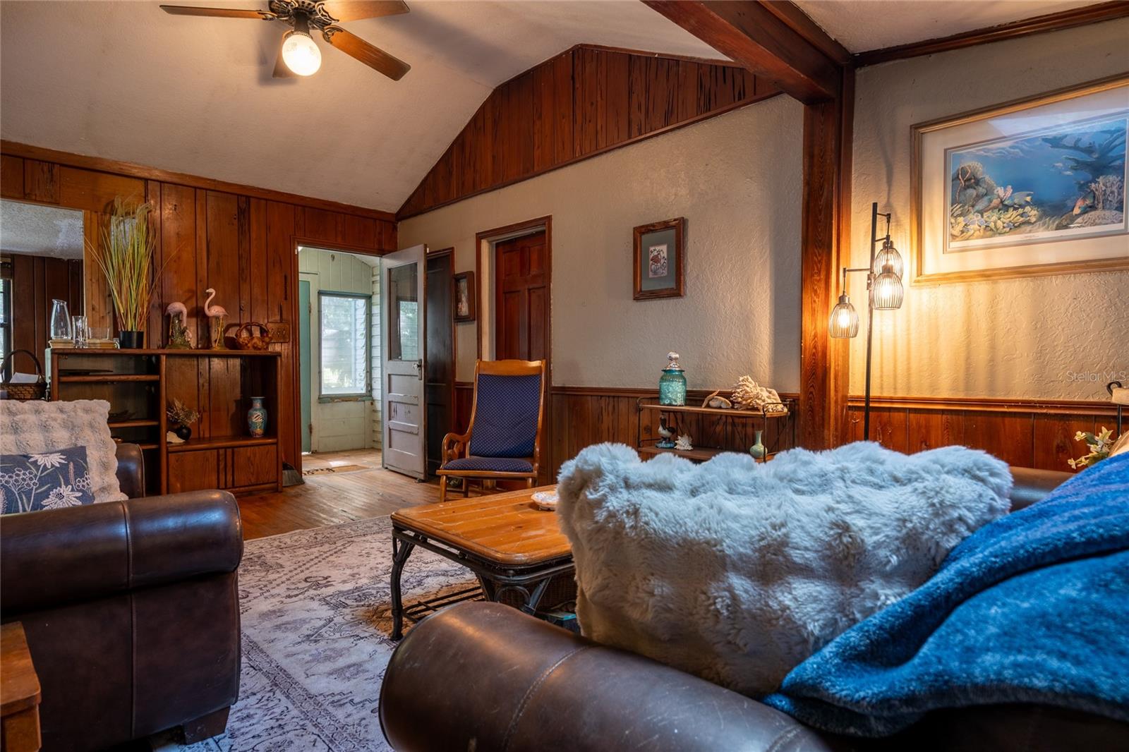 5560 PARK AVE, DE LEON SPRINGS, FL, 32130