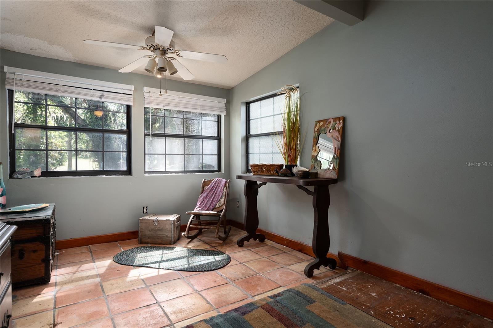 5560 PARK AVE, DE LEON SPRINGS, FL, 32130