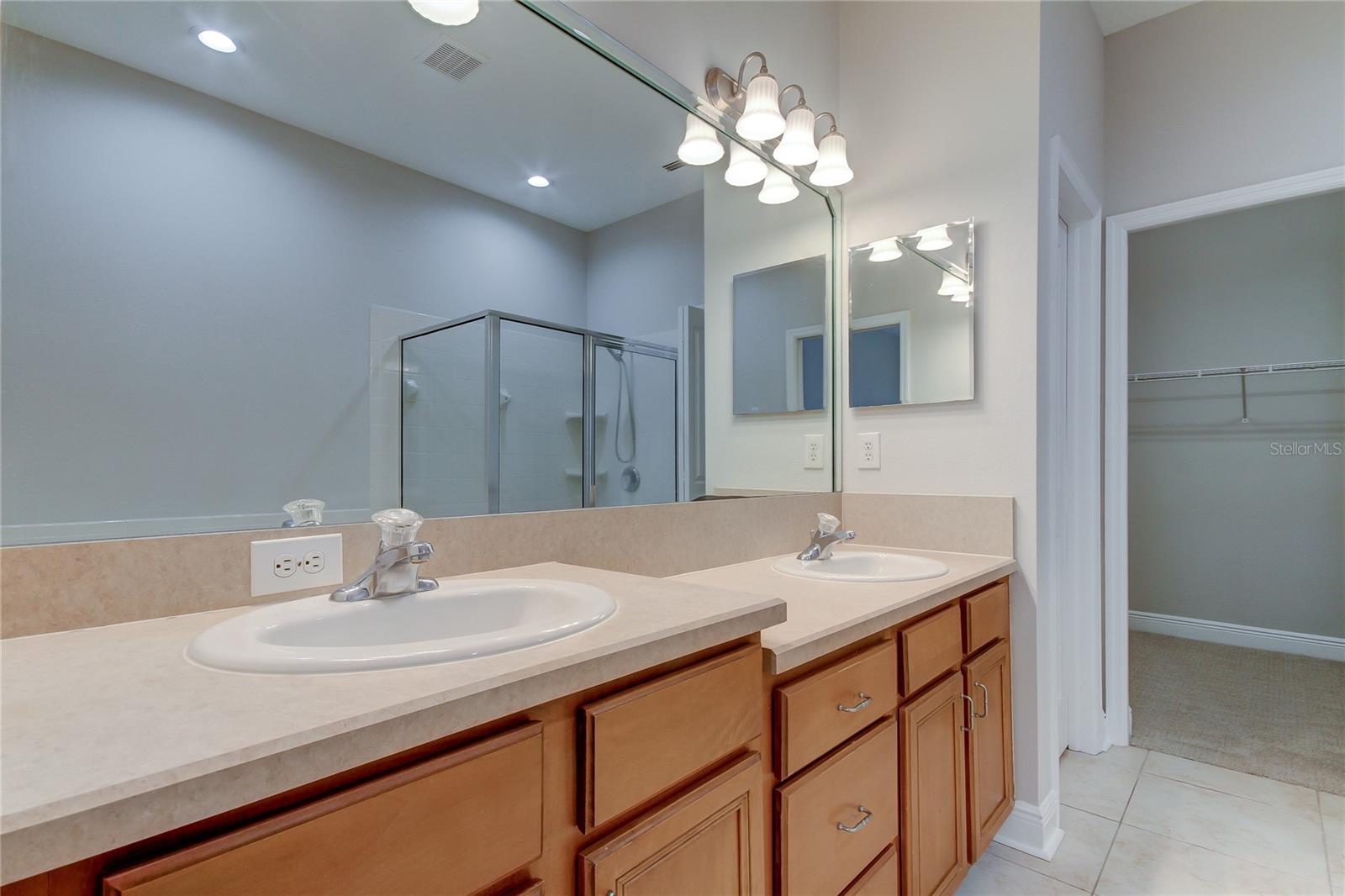 14606 BOURNEMOUTH RD, TAMPA, FL, 33626