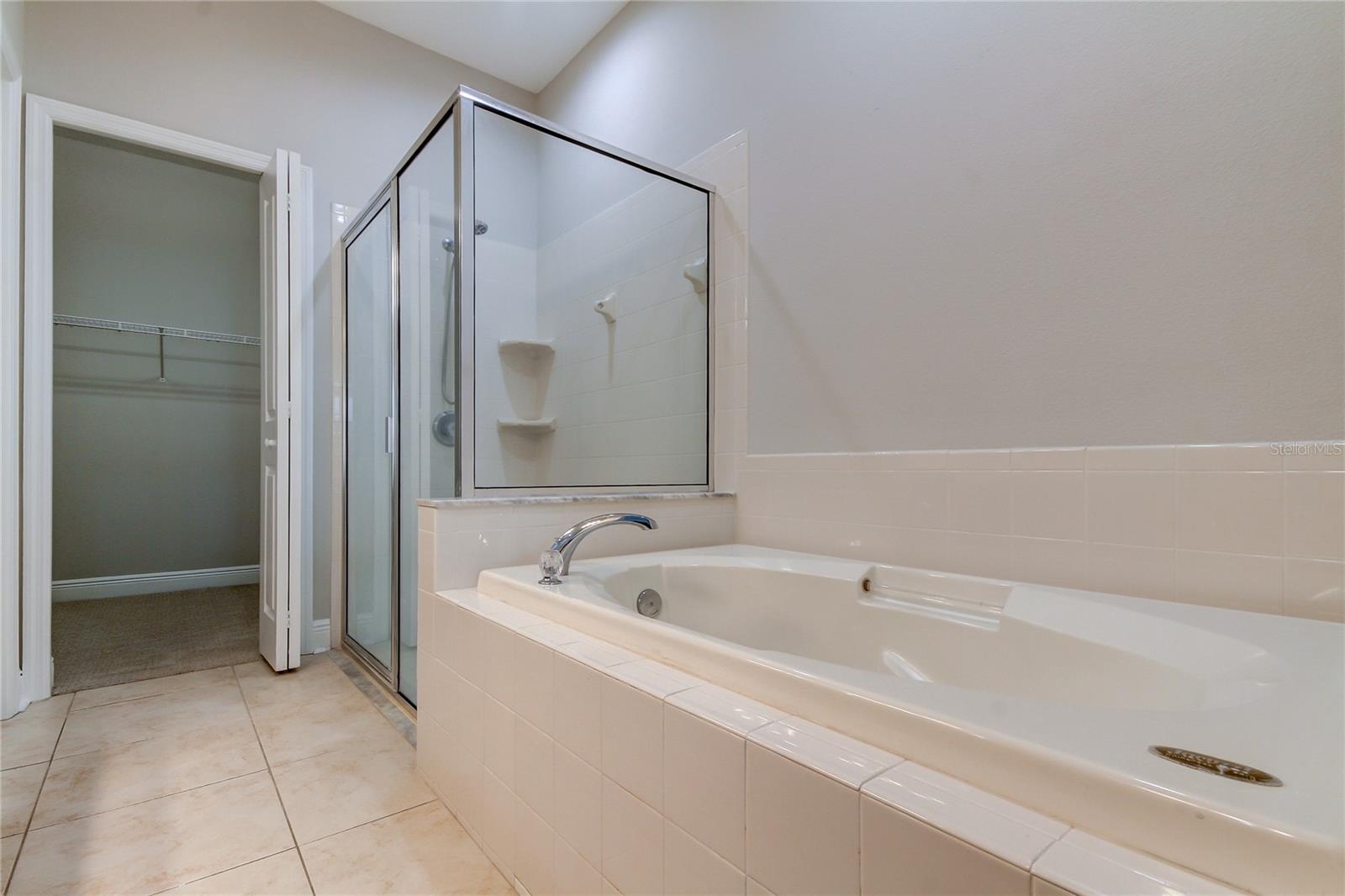 14606 BOURNEMOUTH RD, TAMPA, FL, 33626