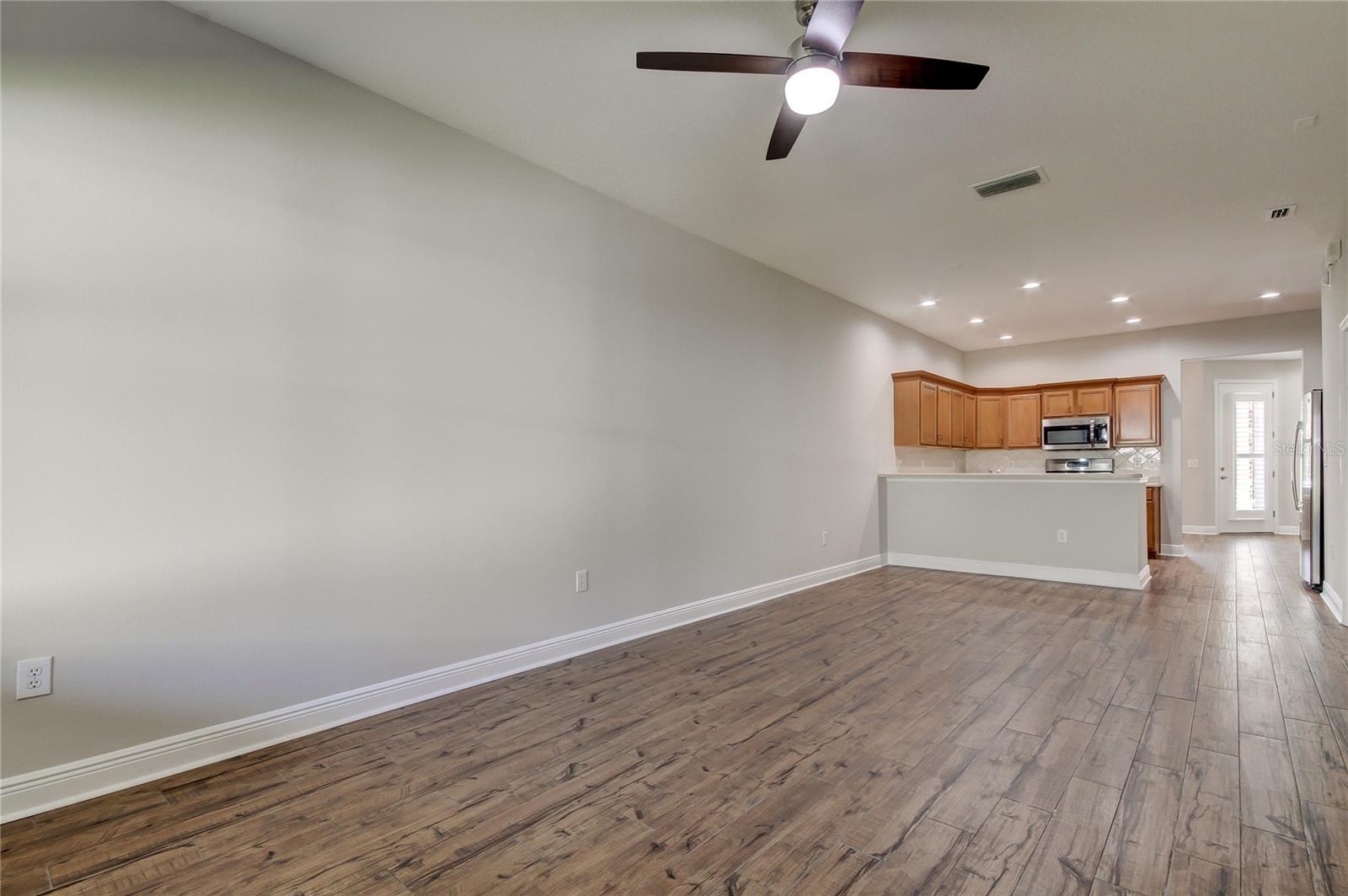 14606 BOURNEMOUTH RD, TAMPA, FL, 33626