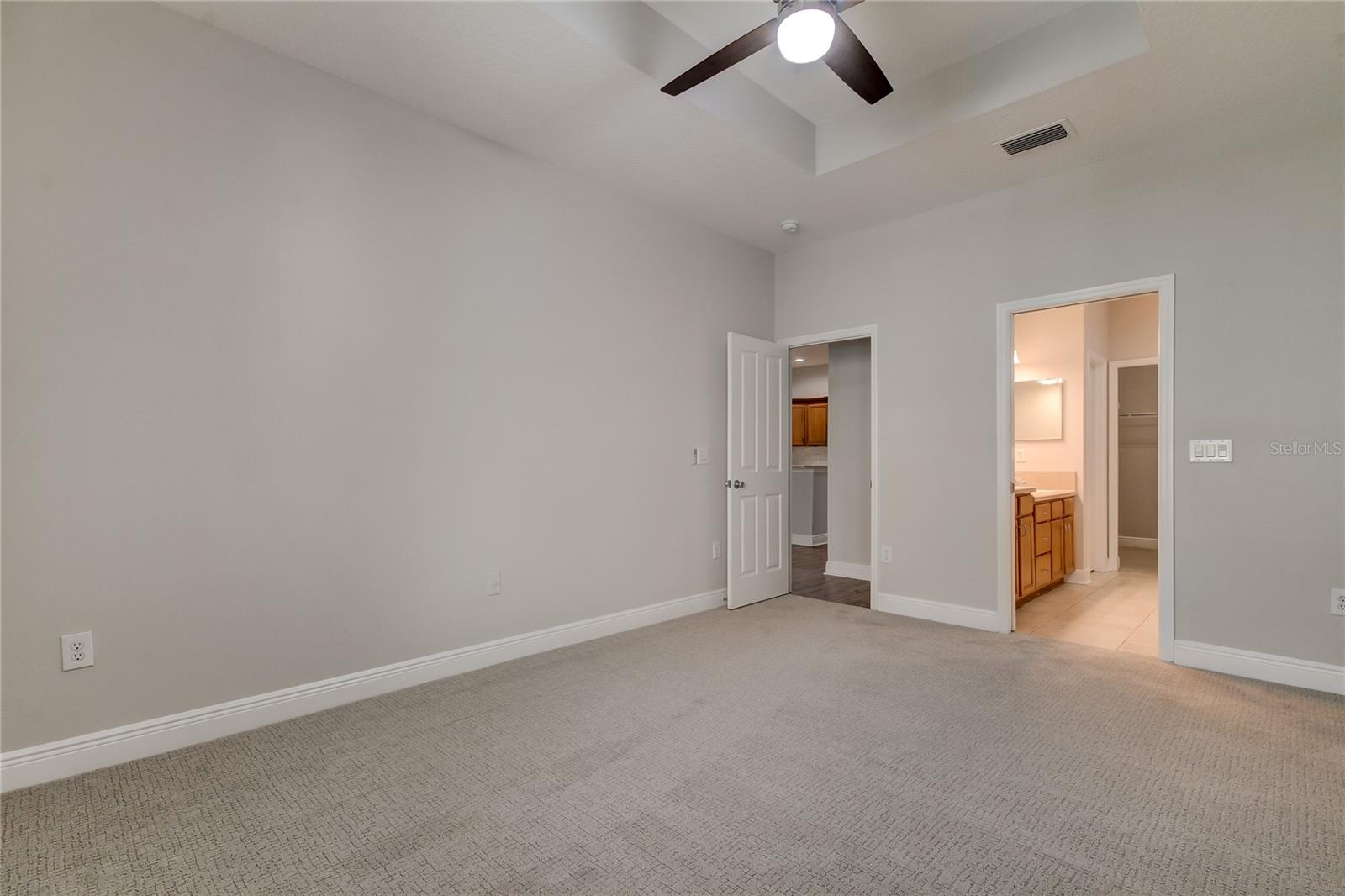 14606 BOURNEMOUTH RD, TAMPA, FL, 33626